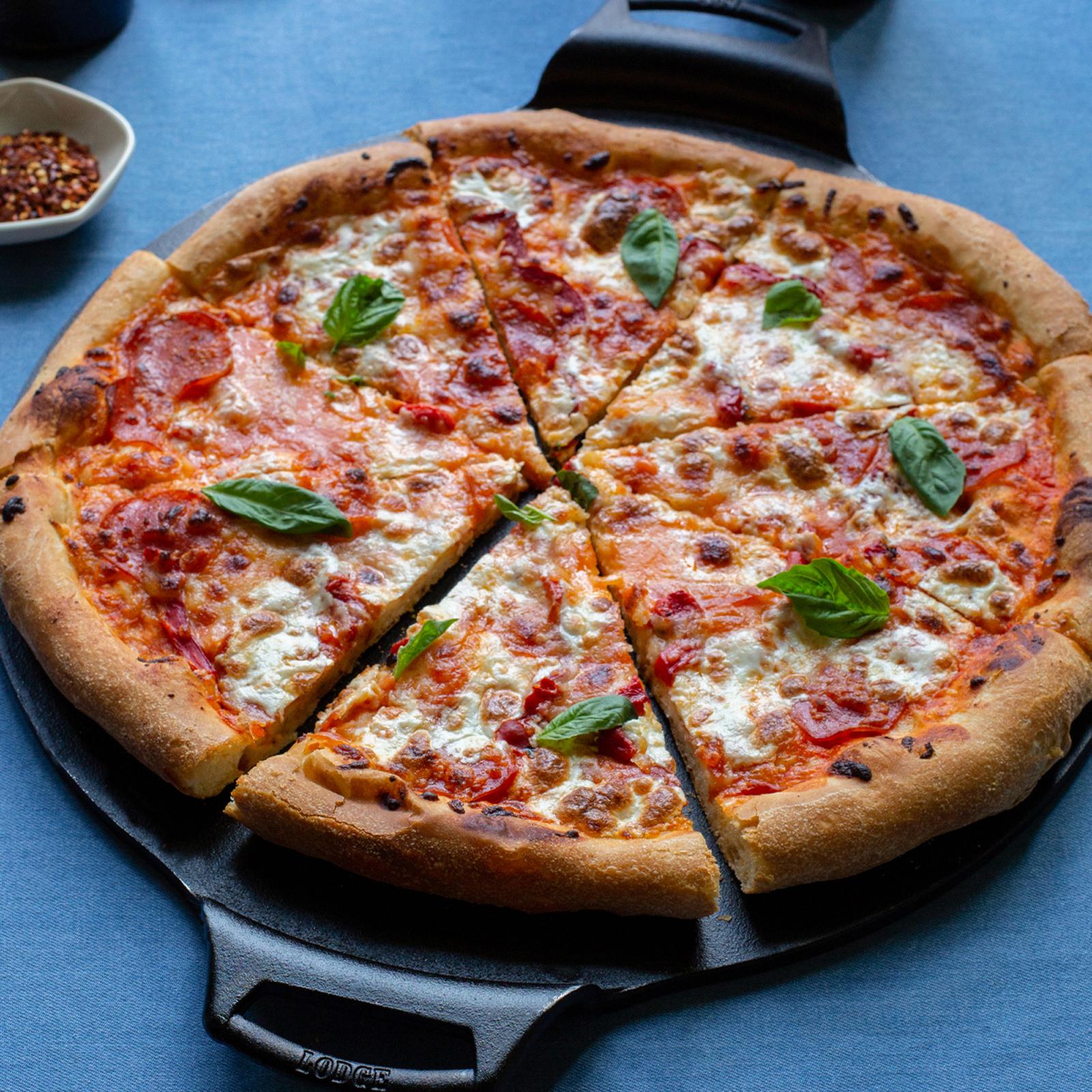 Cast Iron Pizza Pan 7 Cast Iron Pizza Pan