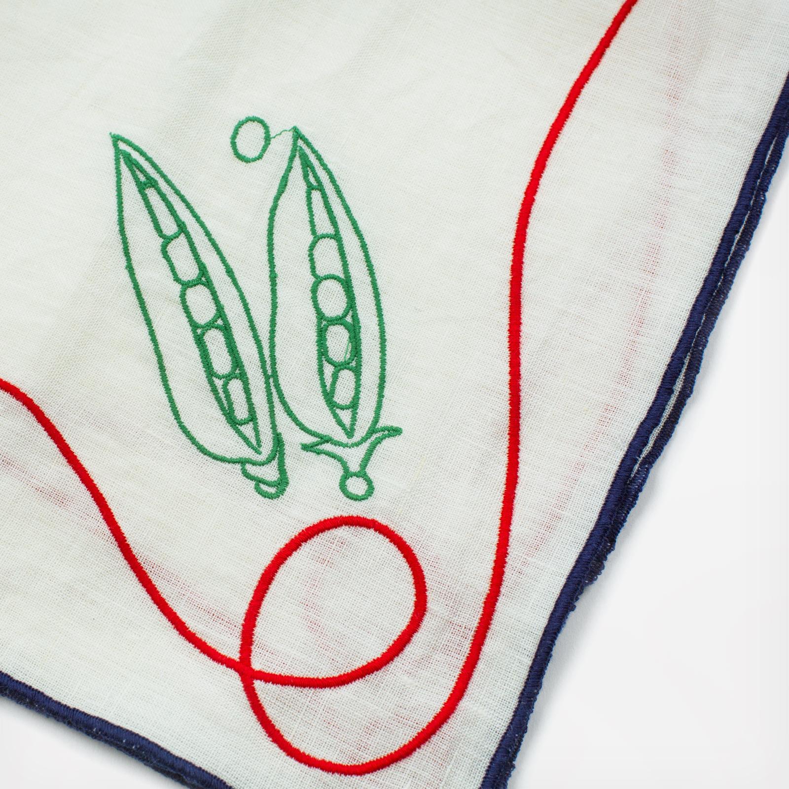 Fete Embroidered Napkin, Set of 4 8 Fete Embroidered Napkin, Set of 4