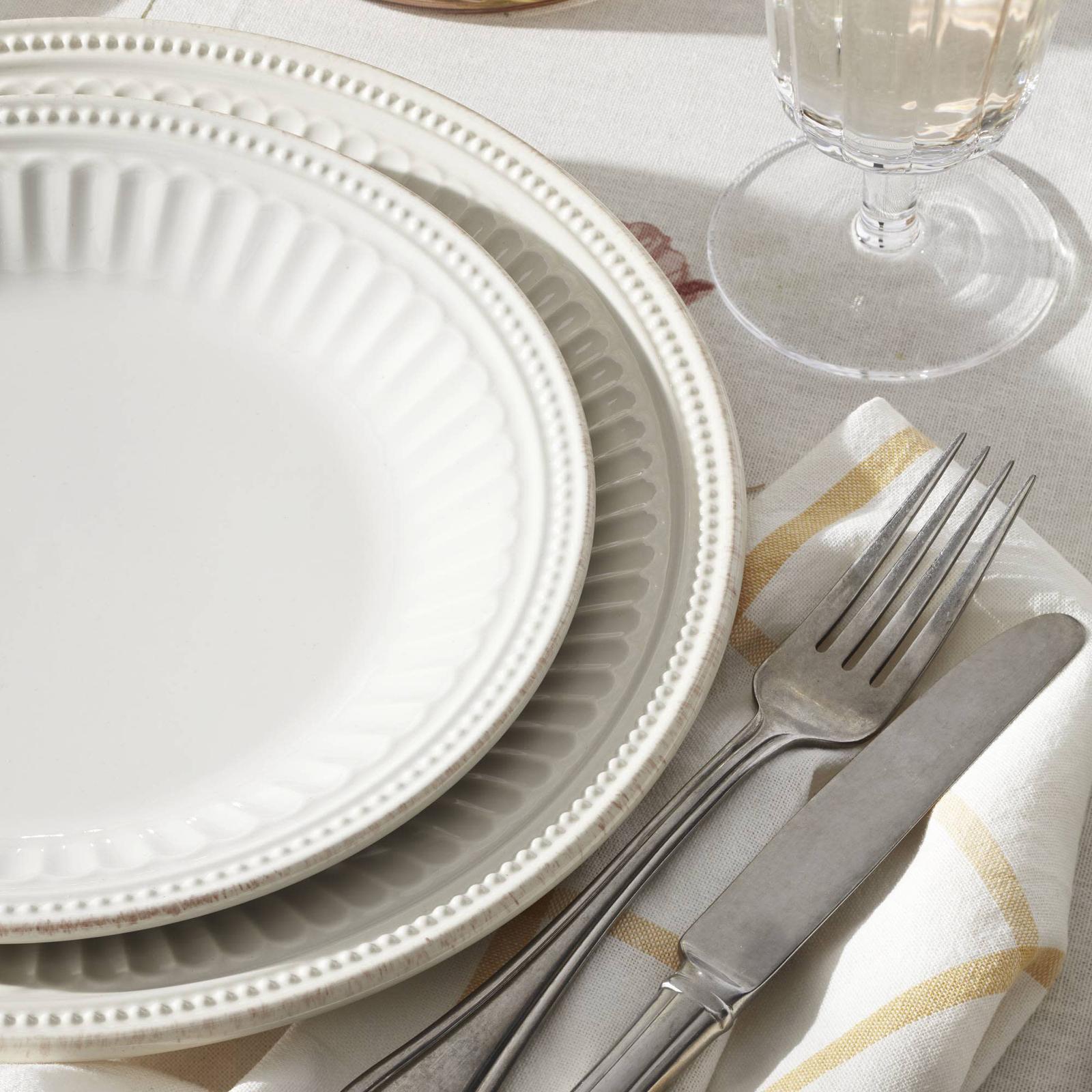 French Perle Groove Dinner Plate, Set of 4 6 French Perle Groove Dinner Plate, Set of 4