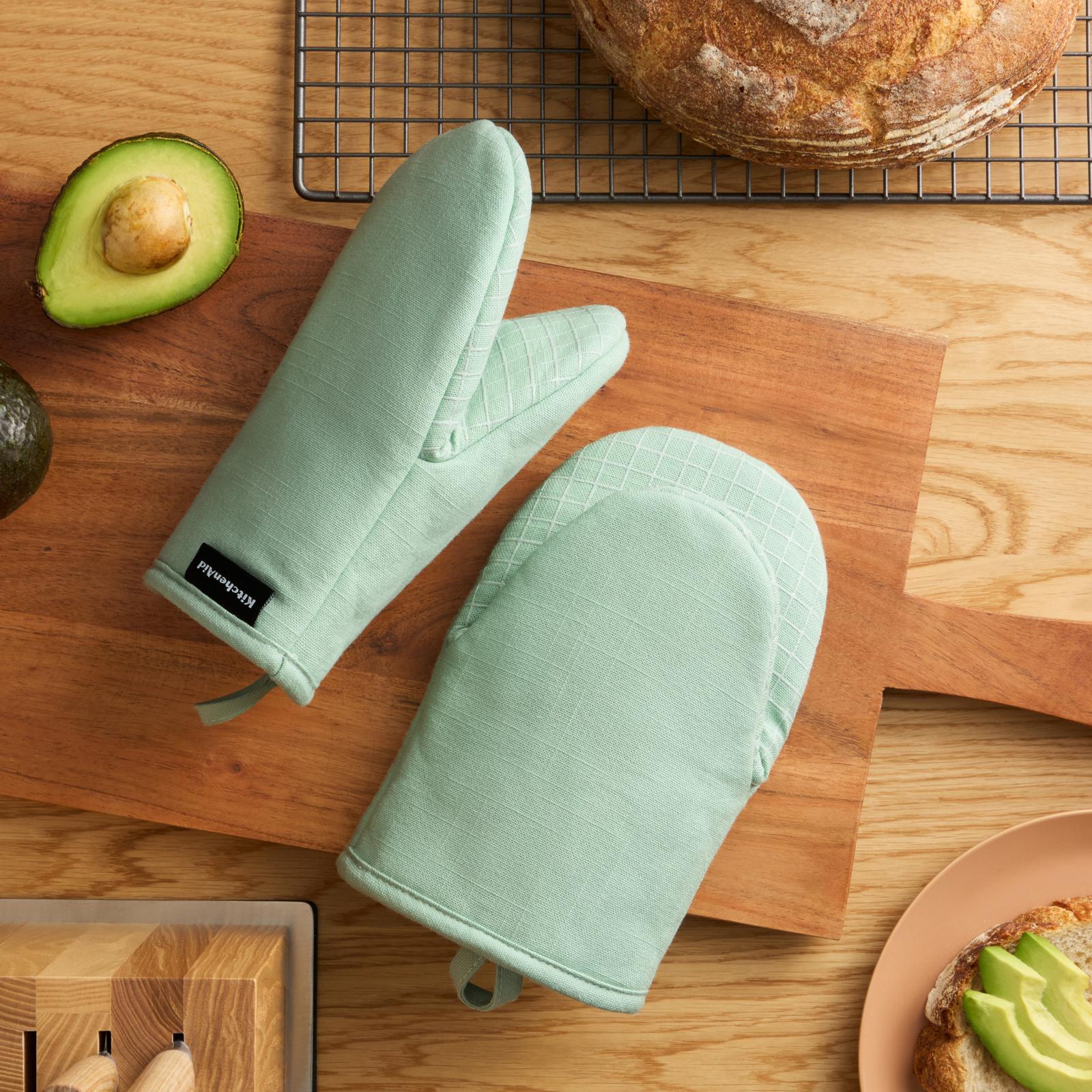 Gourmet Series Mini Oven Mitt, Set of 2 5 Gourmet Series Mini Oven Mitt, Set of 2