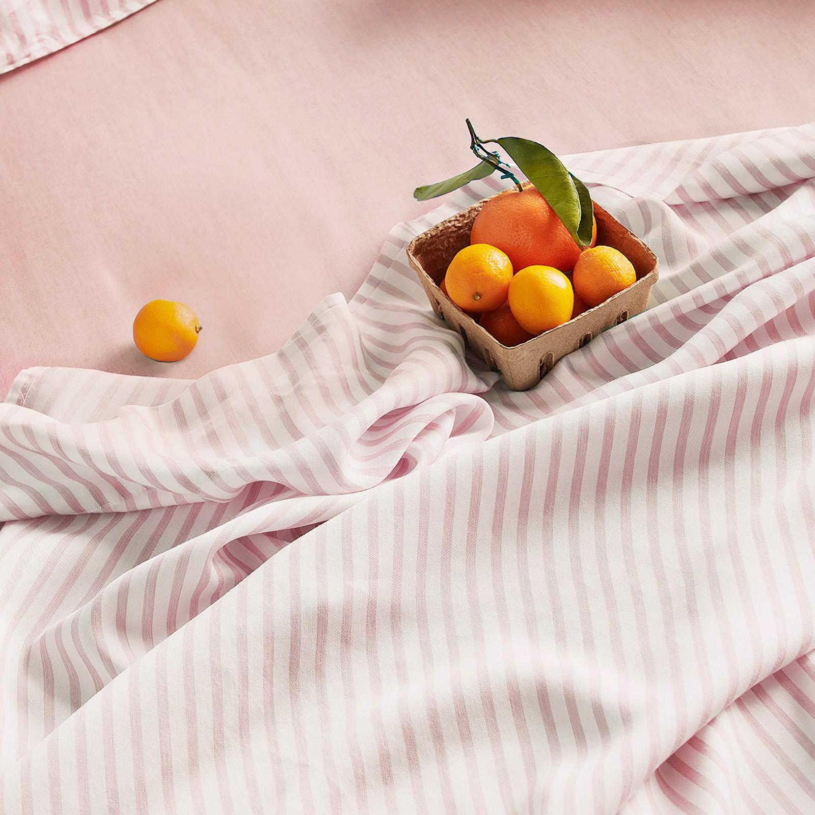 Breeze 4-Piece Sheet Set 16 Breeze 4-Piece Sheet Set