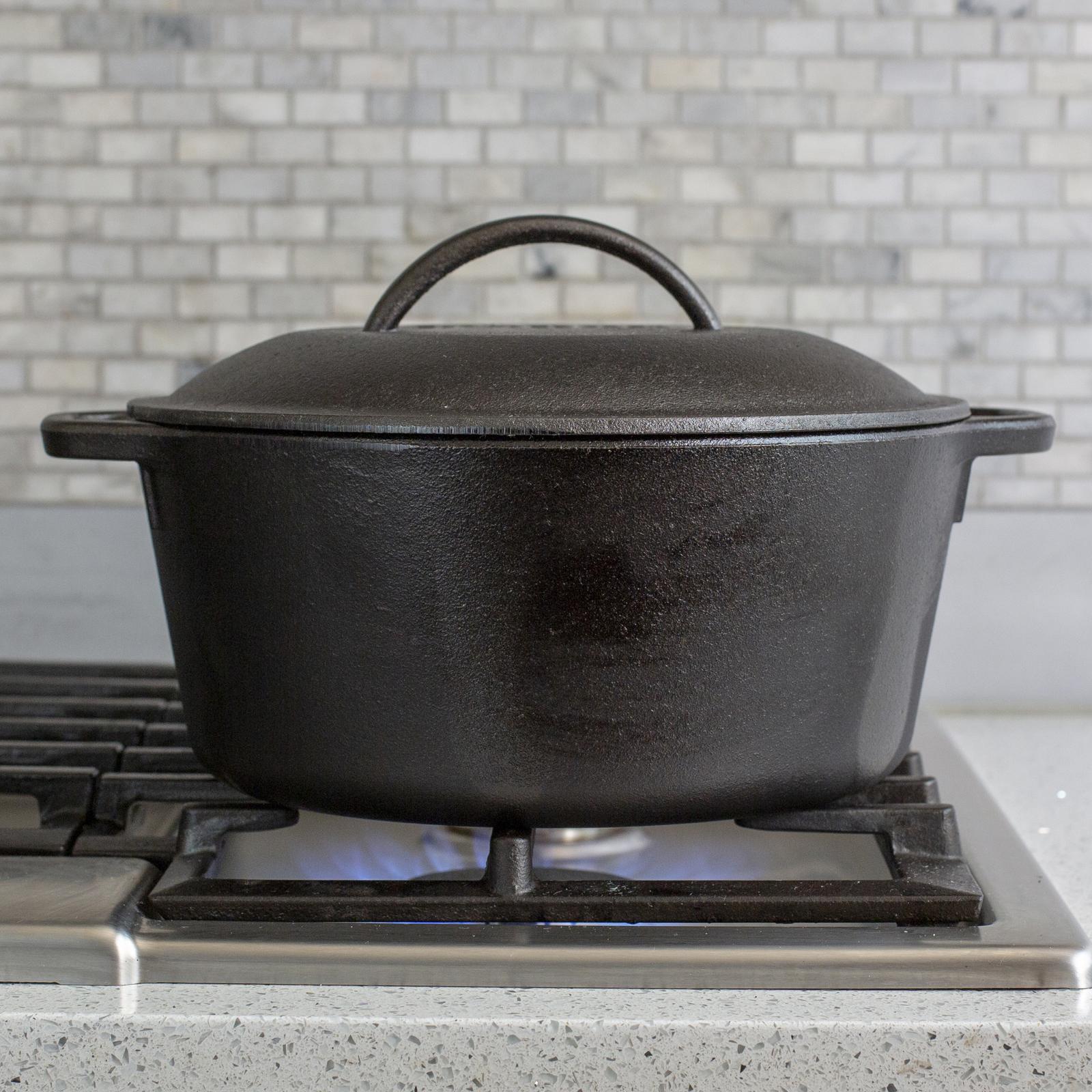 Classic Dutch Oven with Lid 2 Classic Dutch Oven with Lid