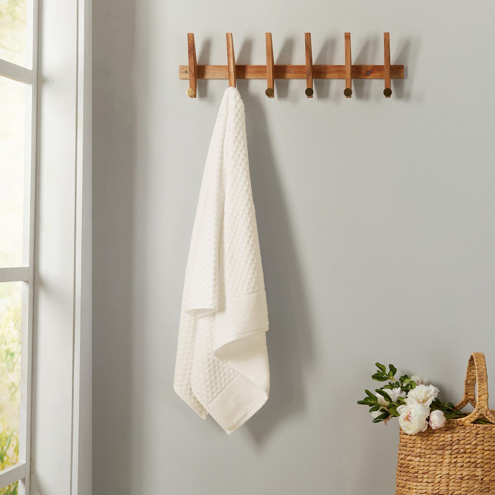 Grayson 6-Piece Cotton Bath Towel Set 3 Grayson 6-Piece Cotton Bath Towel Set