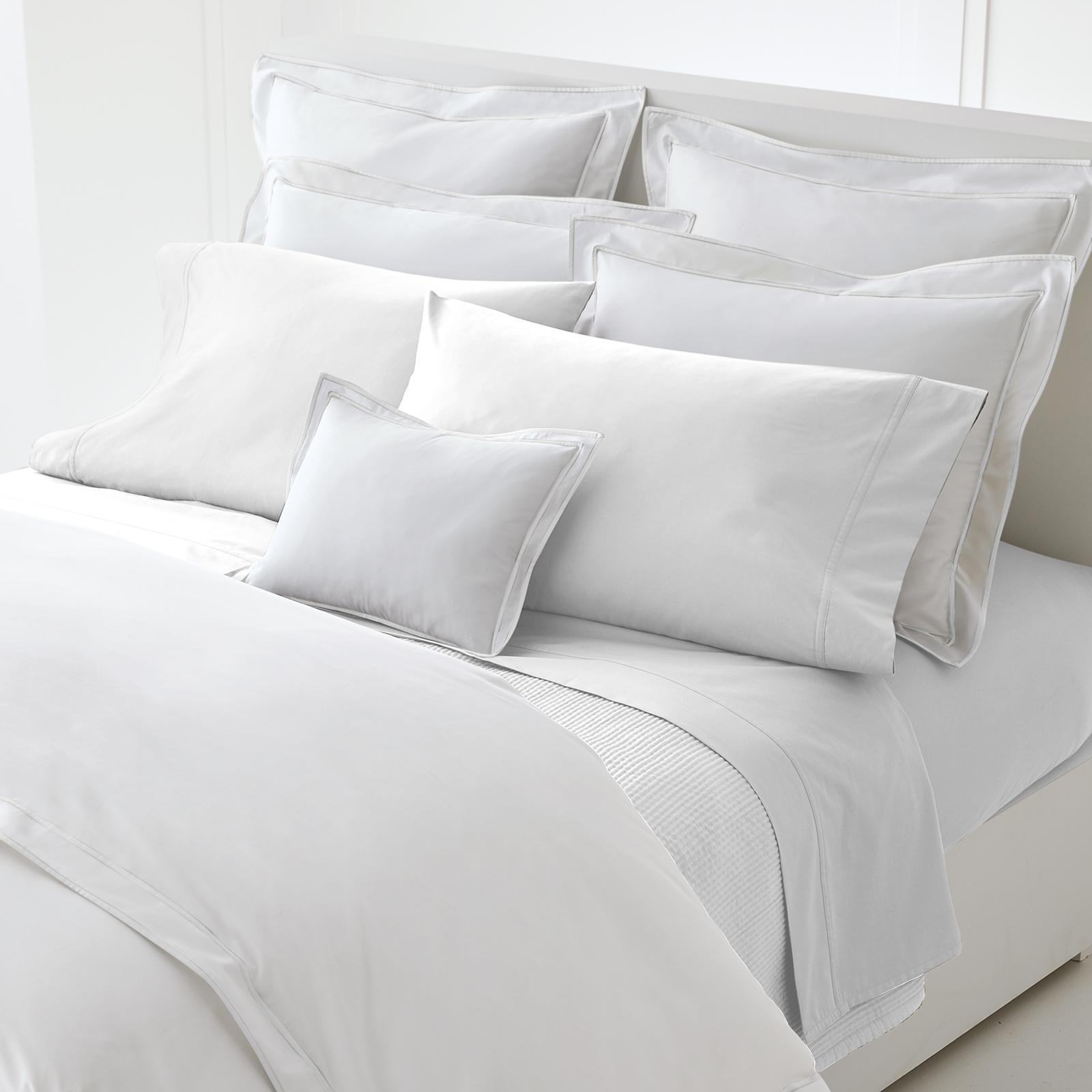 Spencer Solid 4-Piece Sheet Set 4 Spencer Solid 4-Piece Sheet Set