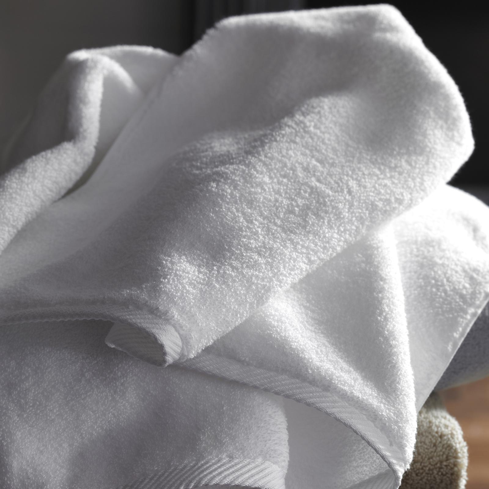 Milagro Bath Towel, Set of 2 7 Milagro Bath Towel, Set of 2