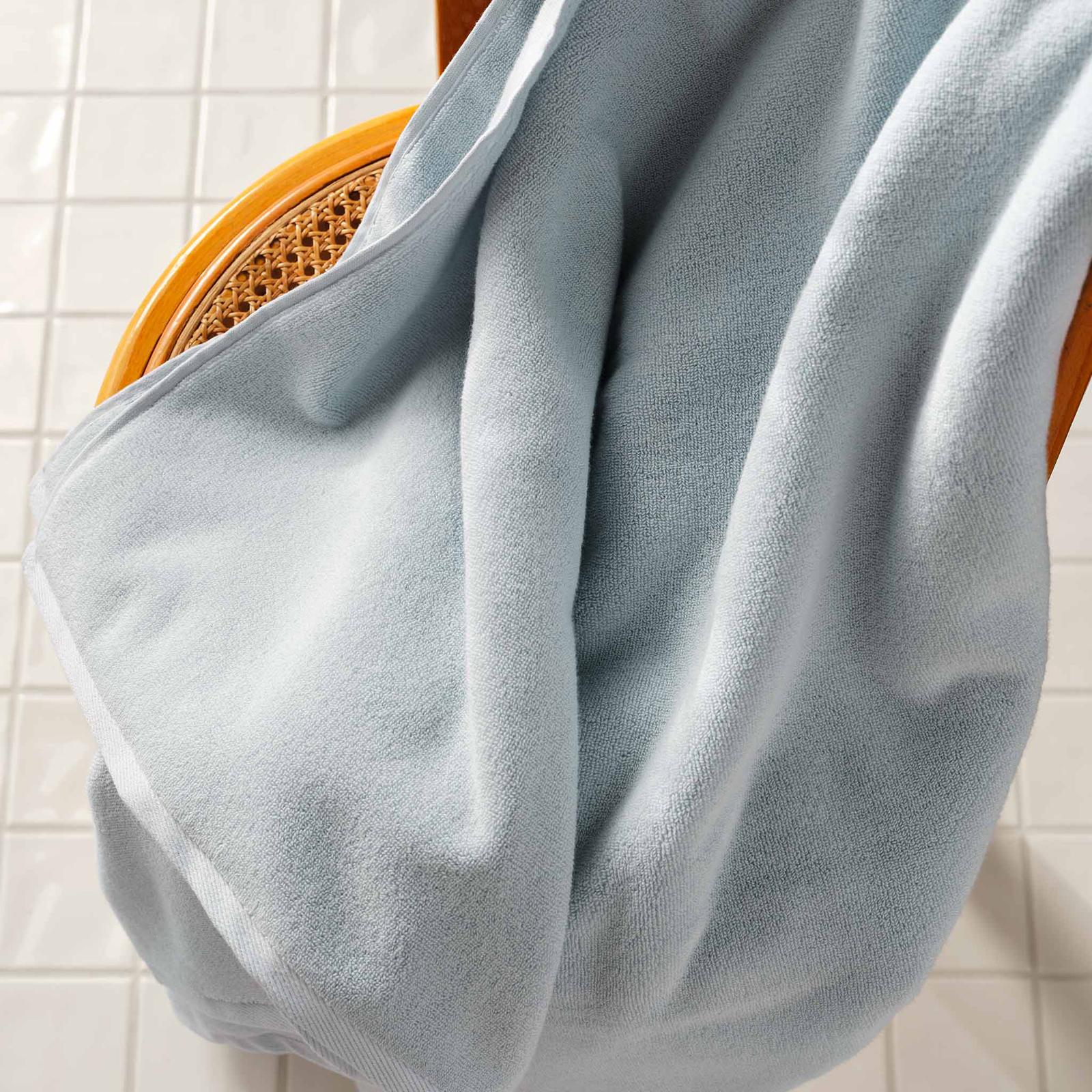 Plush Turkish Cotton Bath Towel, Set of 2 1 Plush Turkish Cotton Bath Towel, Set of 2