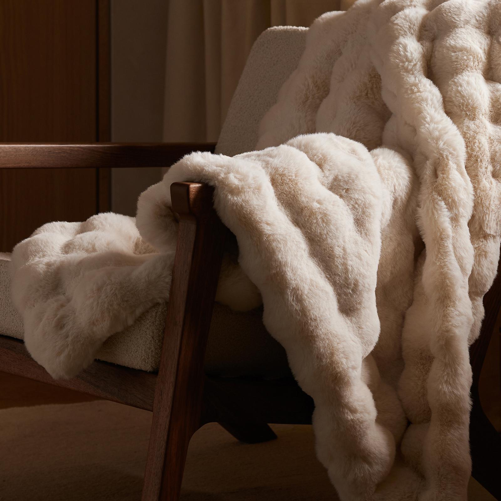 Bubble Cuddle Blanket 3 Bubble Cuddle Blanket
