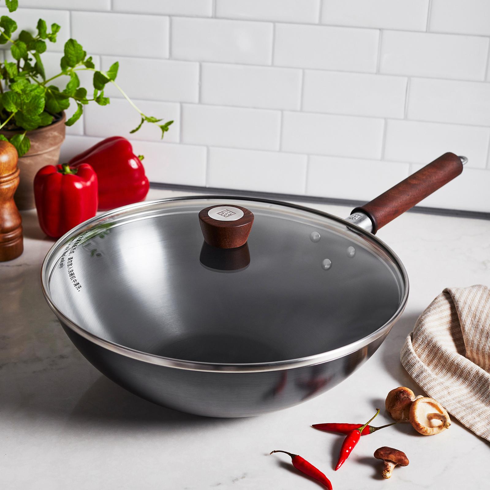 Dragon Carbon Steel Wok with Lid 5 Dragon Carbon Steel Wok with Lid