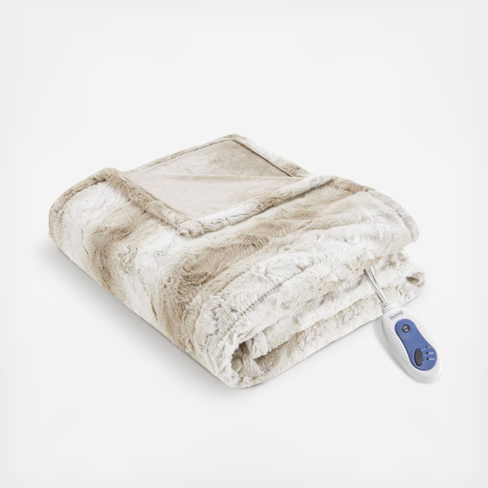 Zuri Oversized Faux Fur Heated Throw 3 Zuri Oversized Faux Fur Heated Throw
