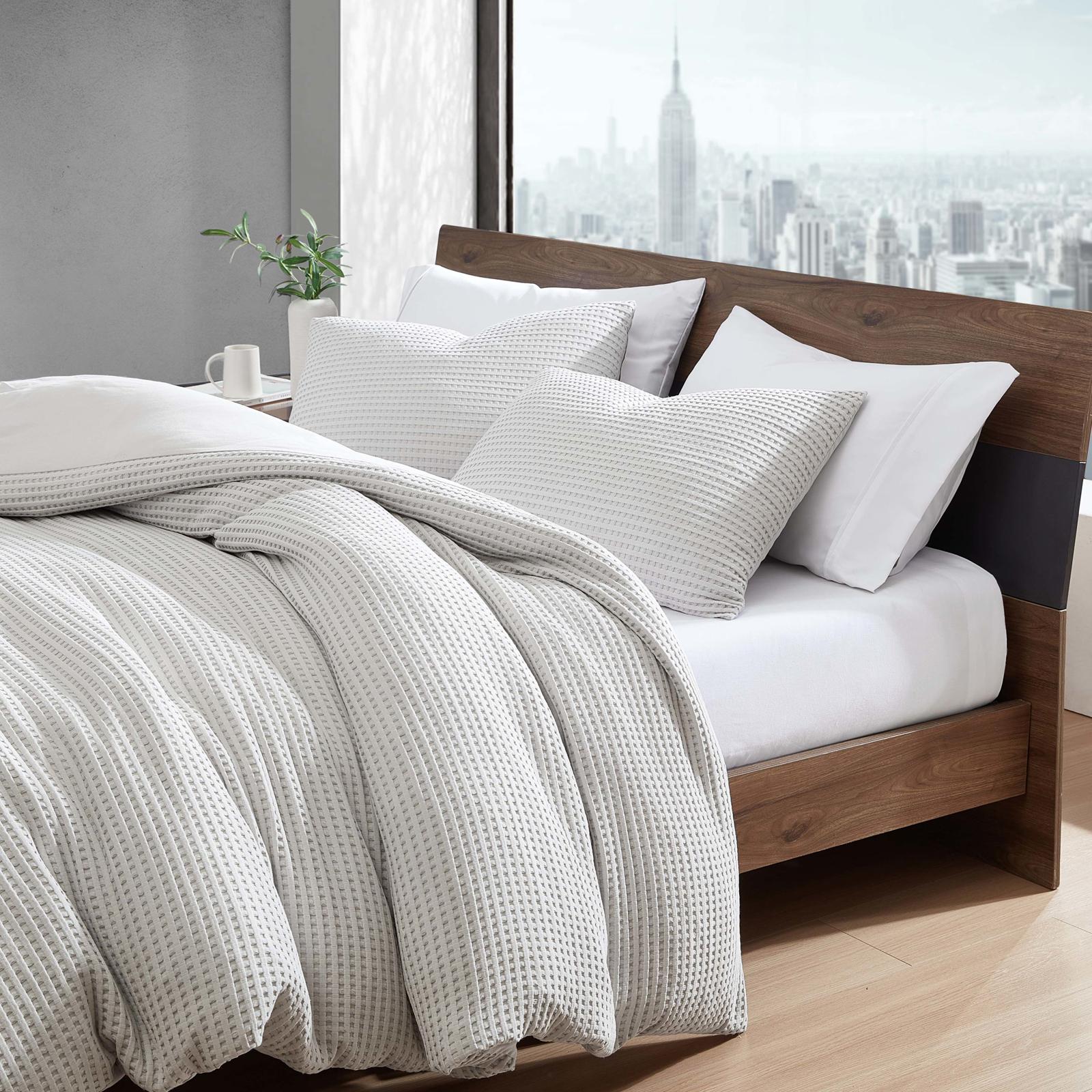Waffle 3-Piece Duvet Set 1 Waffle 3-Piece Duvet Set