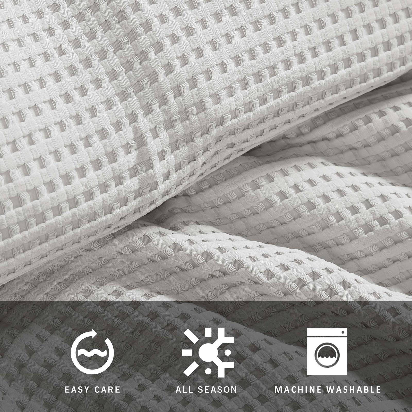 Waffle 3-Piece Duvet Set 7 Waffle 3-Piece Duvet Set