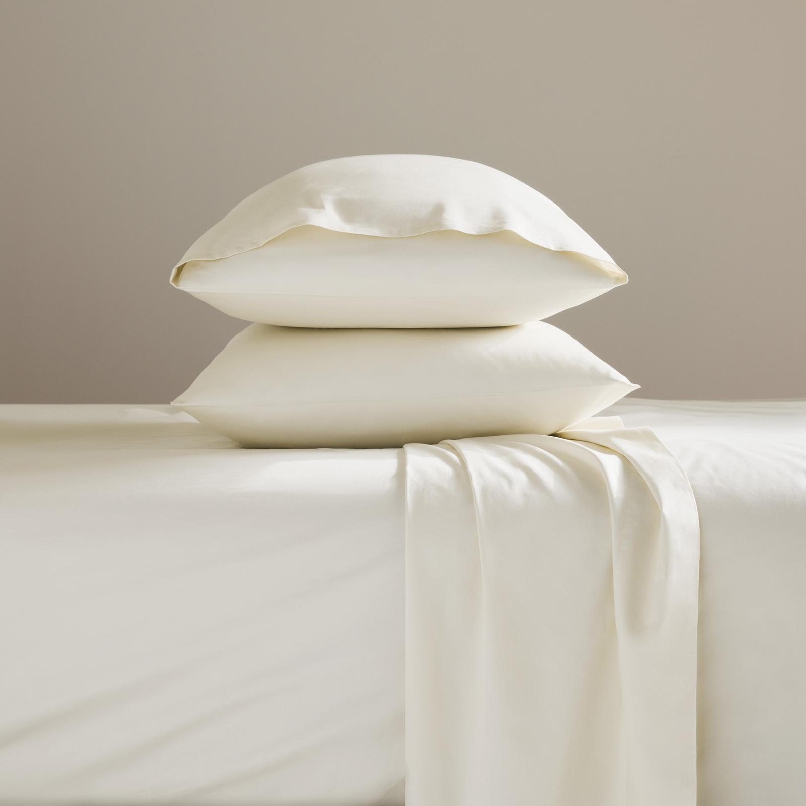 Classic Percale 7-Piece Sheet & Duvet Bundle 3 Classic Percale 7-Piece Sheet & Duvet Bundle