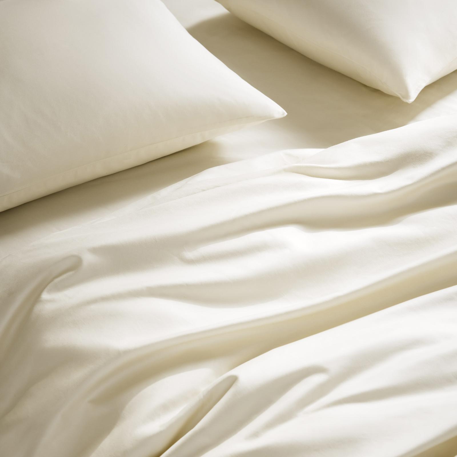 Classic Percale 7-Piece Sheet & Duvet Bundle 6 Classic Percale 7-Piece Sheet & Duvet Bundle