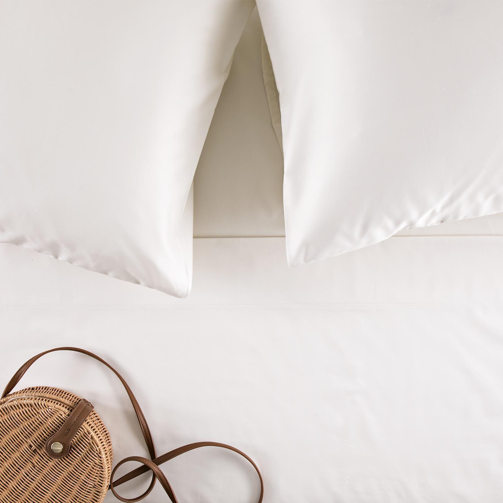 Classic Percale 7-Piece Sheet & Duvet Bundle 7 Classic Percale 7-Piece Sheet & Duvet Bundle
