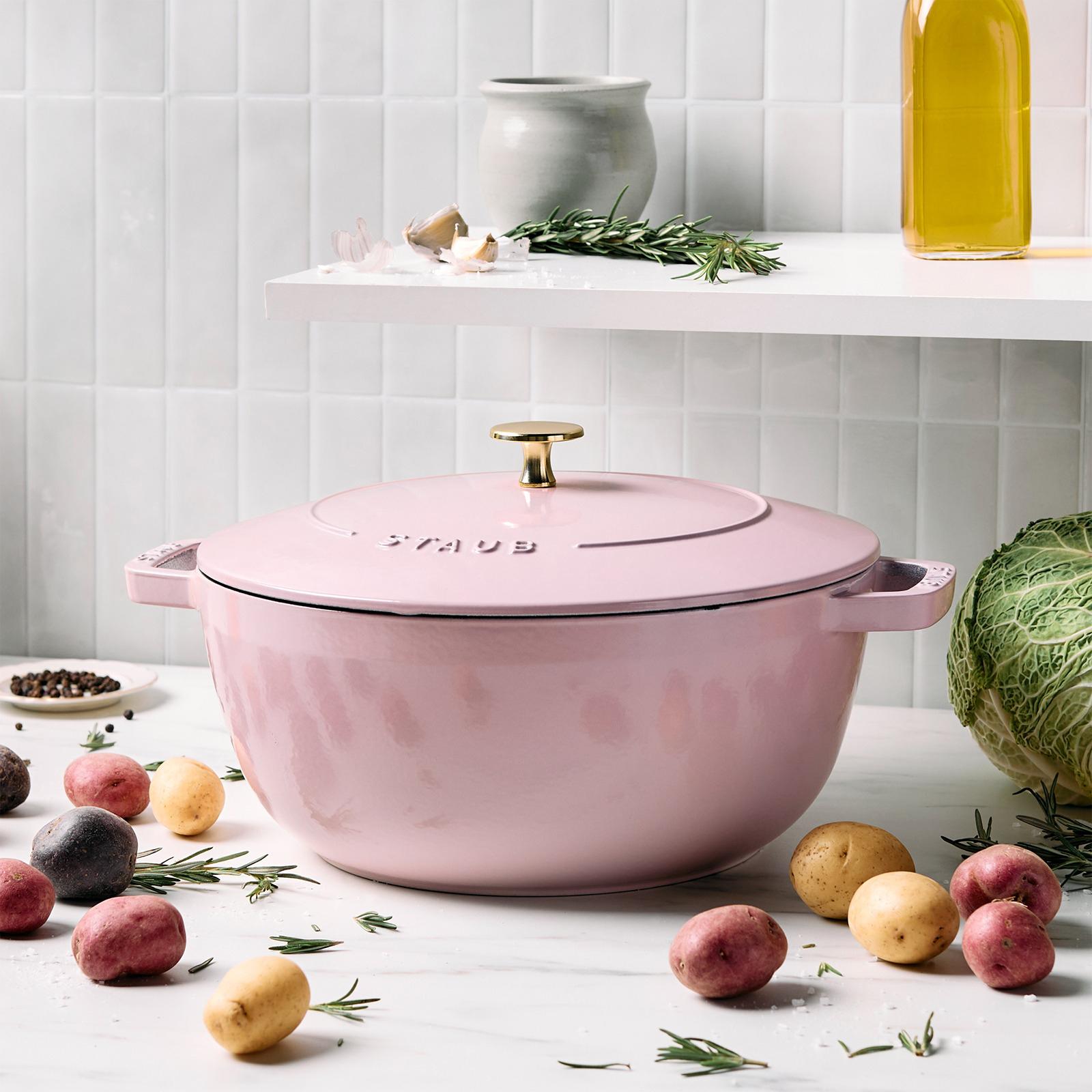 Cast Iron 5 qt. Essential French Dutch Oven 5 Cast Iron 5 qt. Essential French Dutch Oven