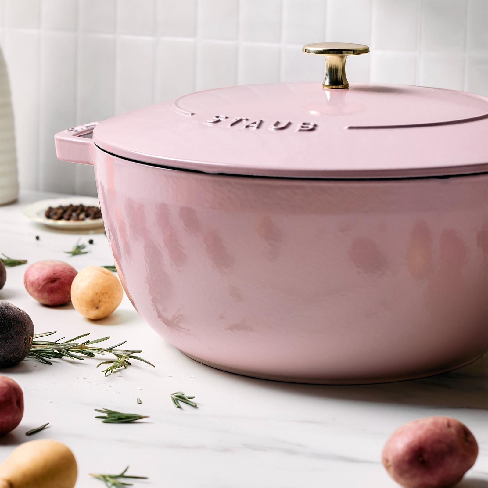 Cast Iron 5 qt. Essential French Dutch Oven 6 Cast Iron 5 qt. Essential French Dutch Oven