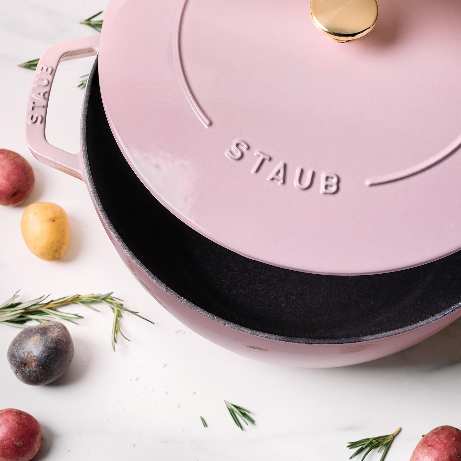 Cast Iron 5 qt. Essential French Dutch Oven 7 Cast Iron 5 qt. Essential French Dutch Oven