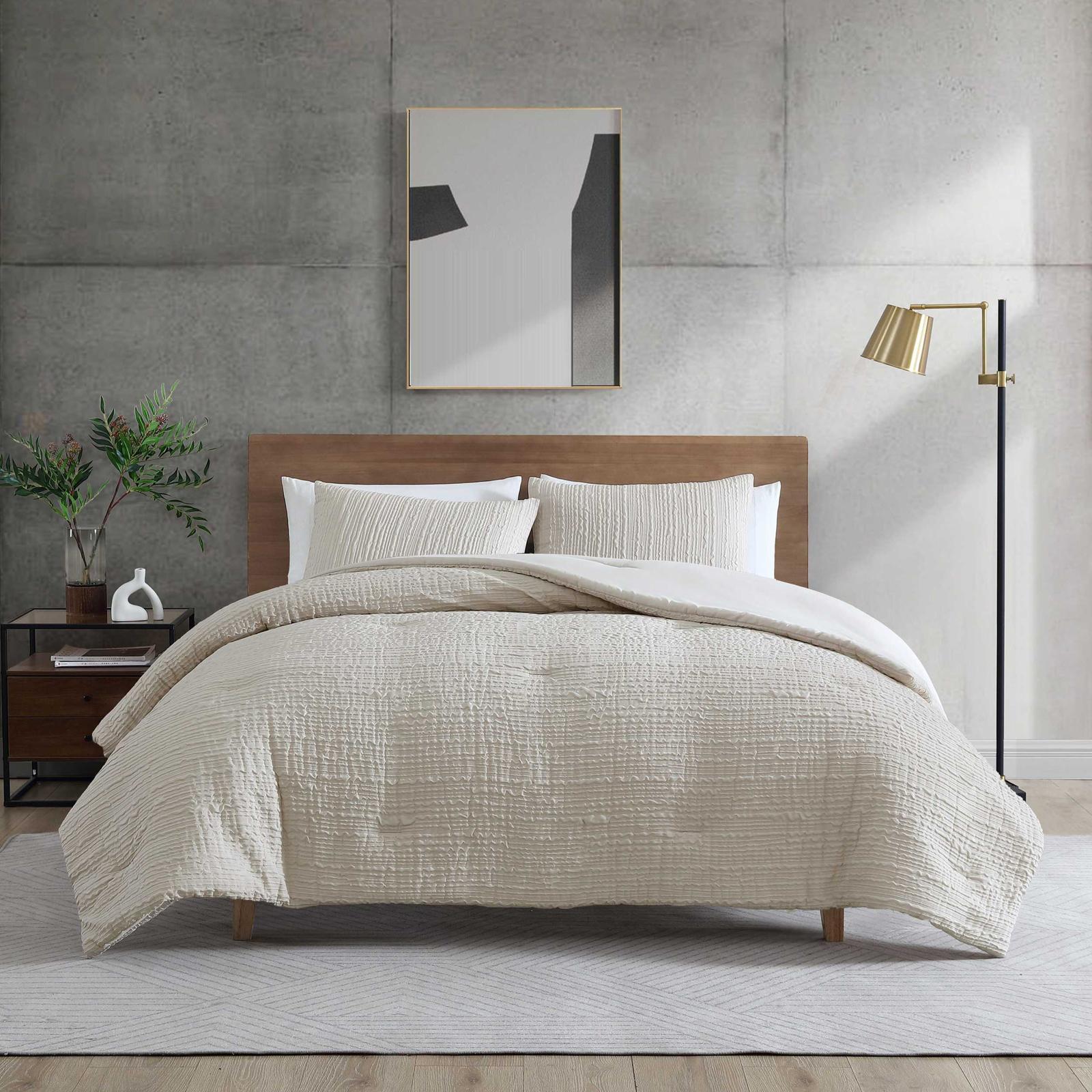 Serenity Wavy Lines 3-Piece Duvet Cover Set 2 Serenity Wavy Lines 3-Piece Duvet Cover Set