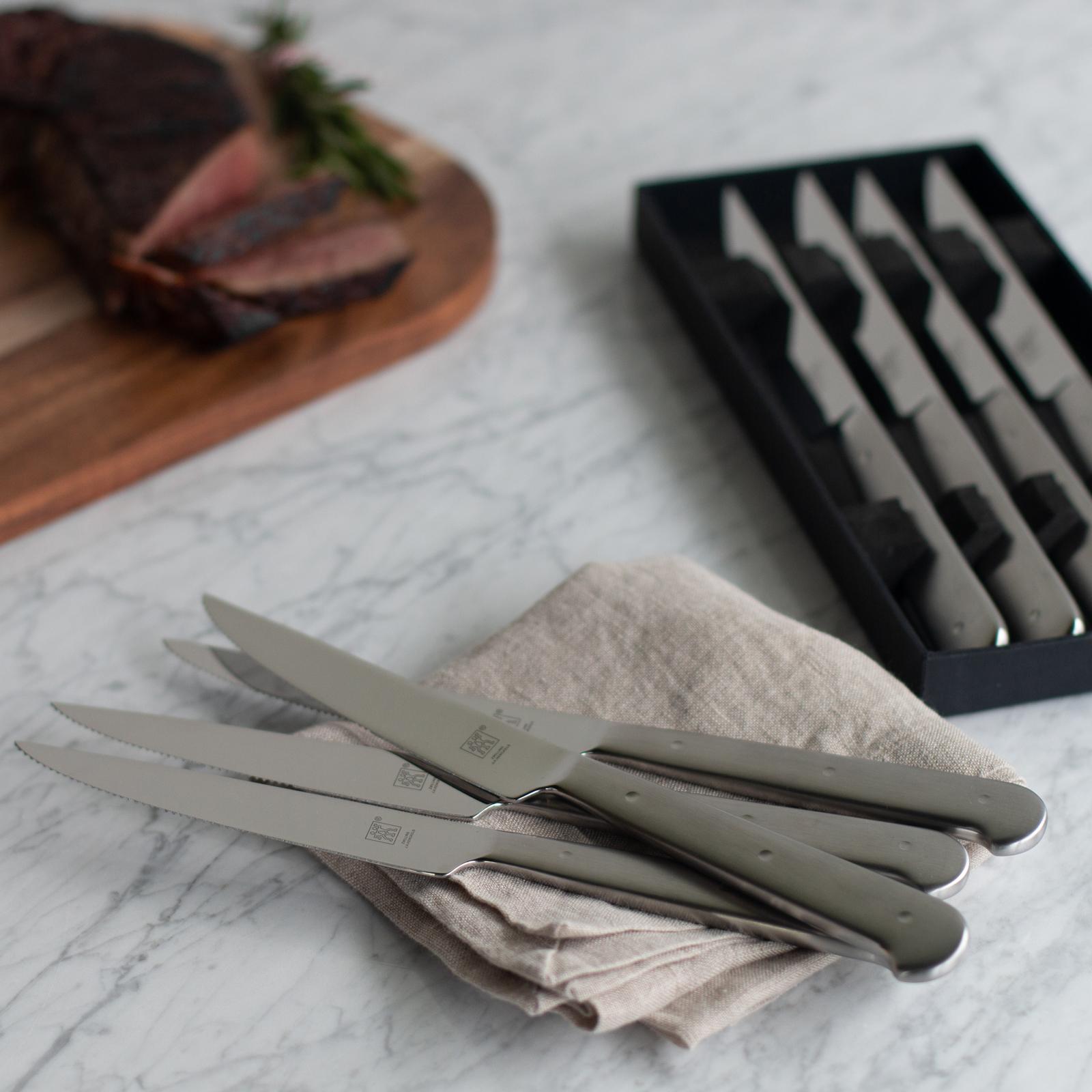 Porterhouse Steak Knife with Presentation Case, Set of 8 8 Porterhouse Steak Knife with Presentation Case, Set of 8