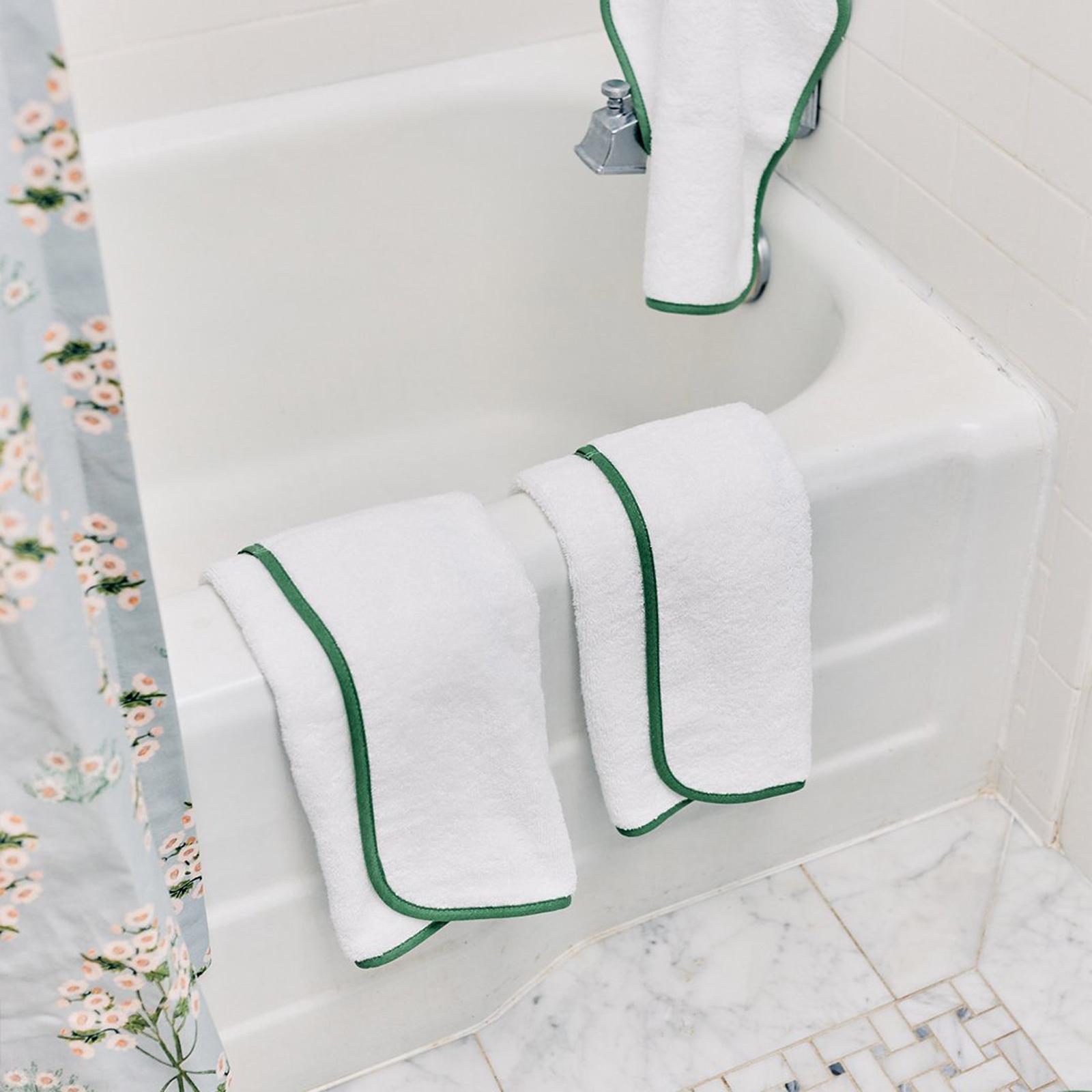 The Newlywed 4-Piece Bath Towel Set 3 The Newlywed 4-Piece Bath Towel Set