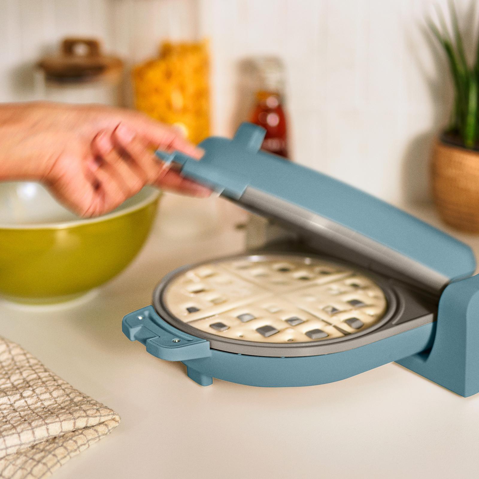 Flip & Store Waffle Maker 4 Flip & Store Waffle Maker