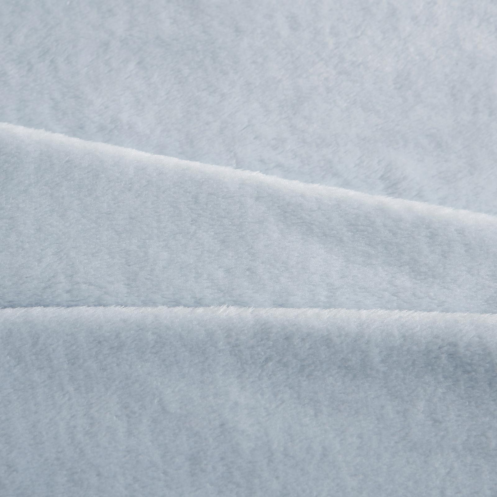Reaction Ultra Soft Blanket 5 Reaction Ultra Soft Blanket