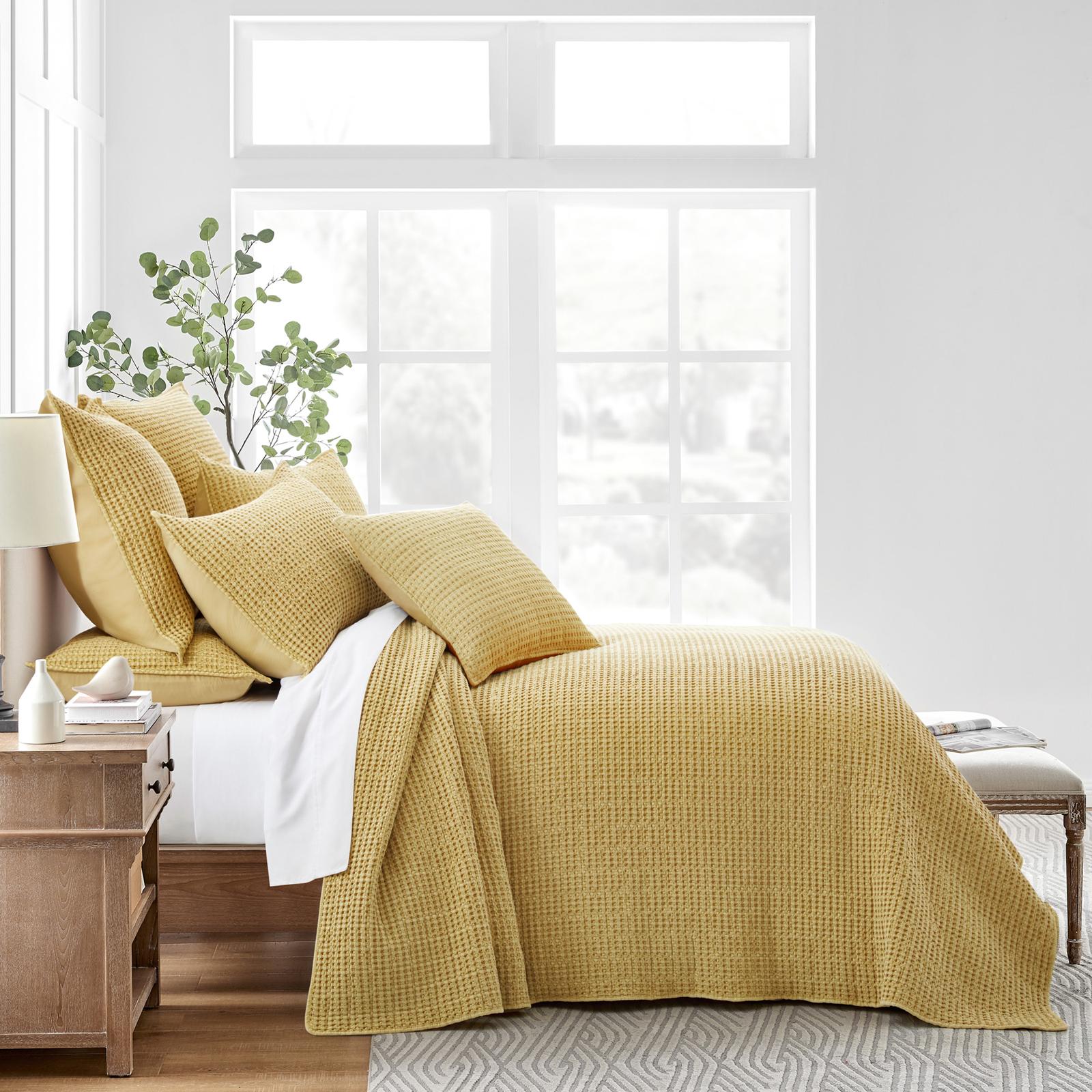 Mills Waffle 3-Piece Bedspread Set 9 Mills Waffle 3-Piece Bedspread Set