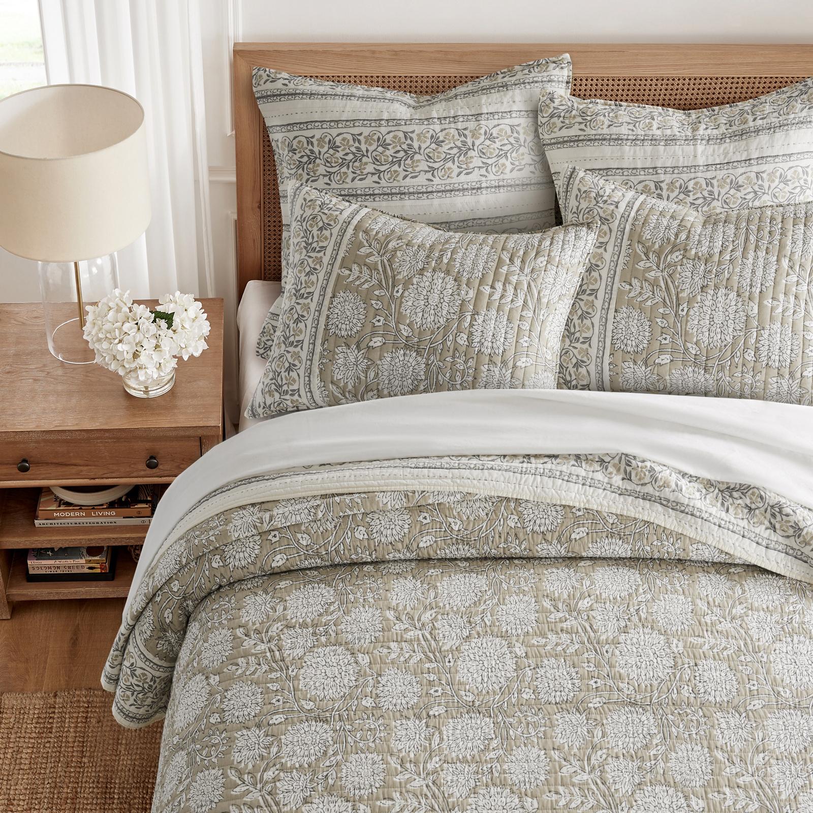 Adare 3-Piece Reversible Quilt Set 4 Adare 3-Piece Reversible Quilt Set