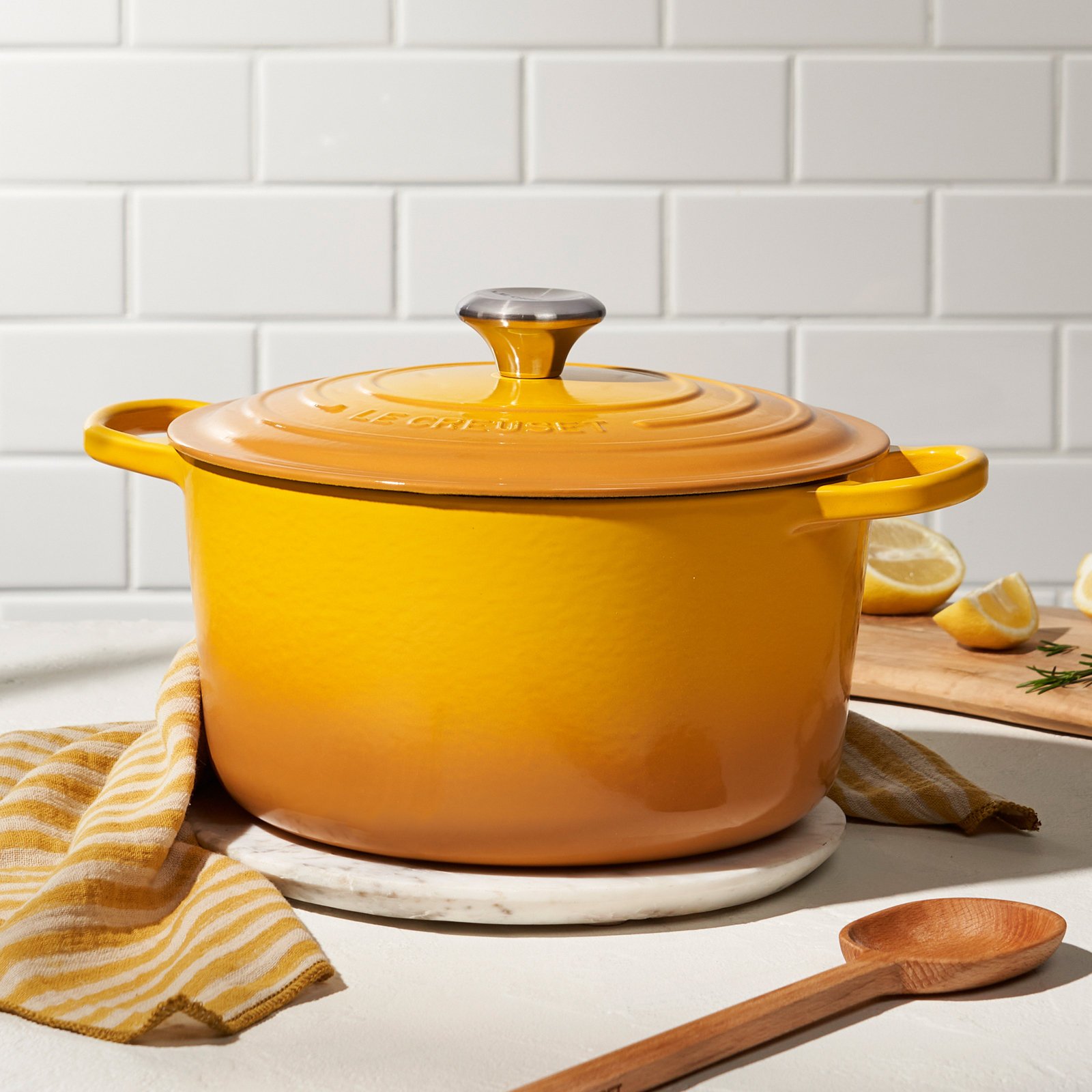 Signature Round Deep Oven