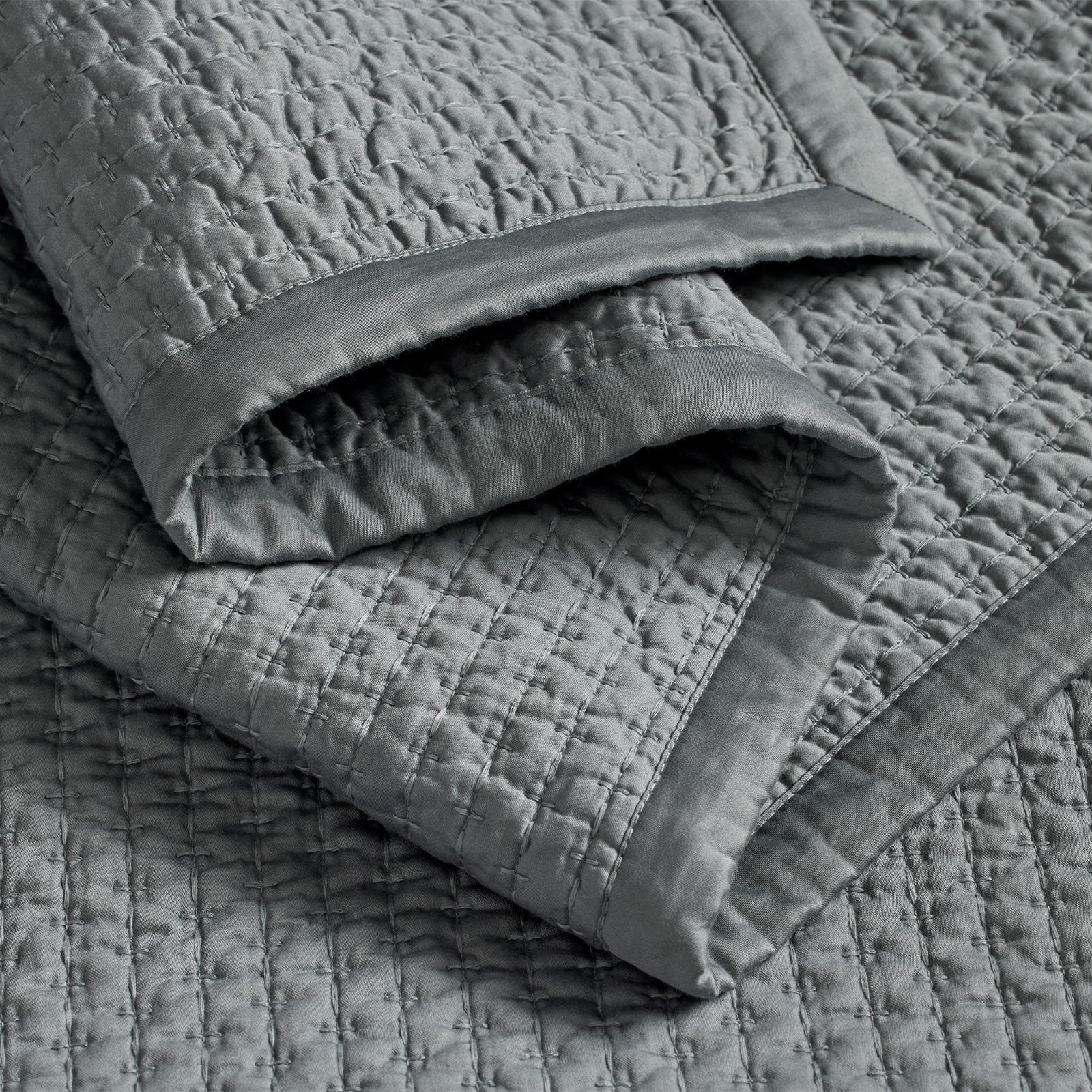 Signature Textured Stitch Quilt 4 Signature Textured Stitch Quilt