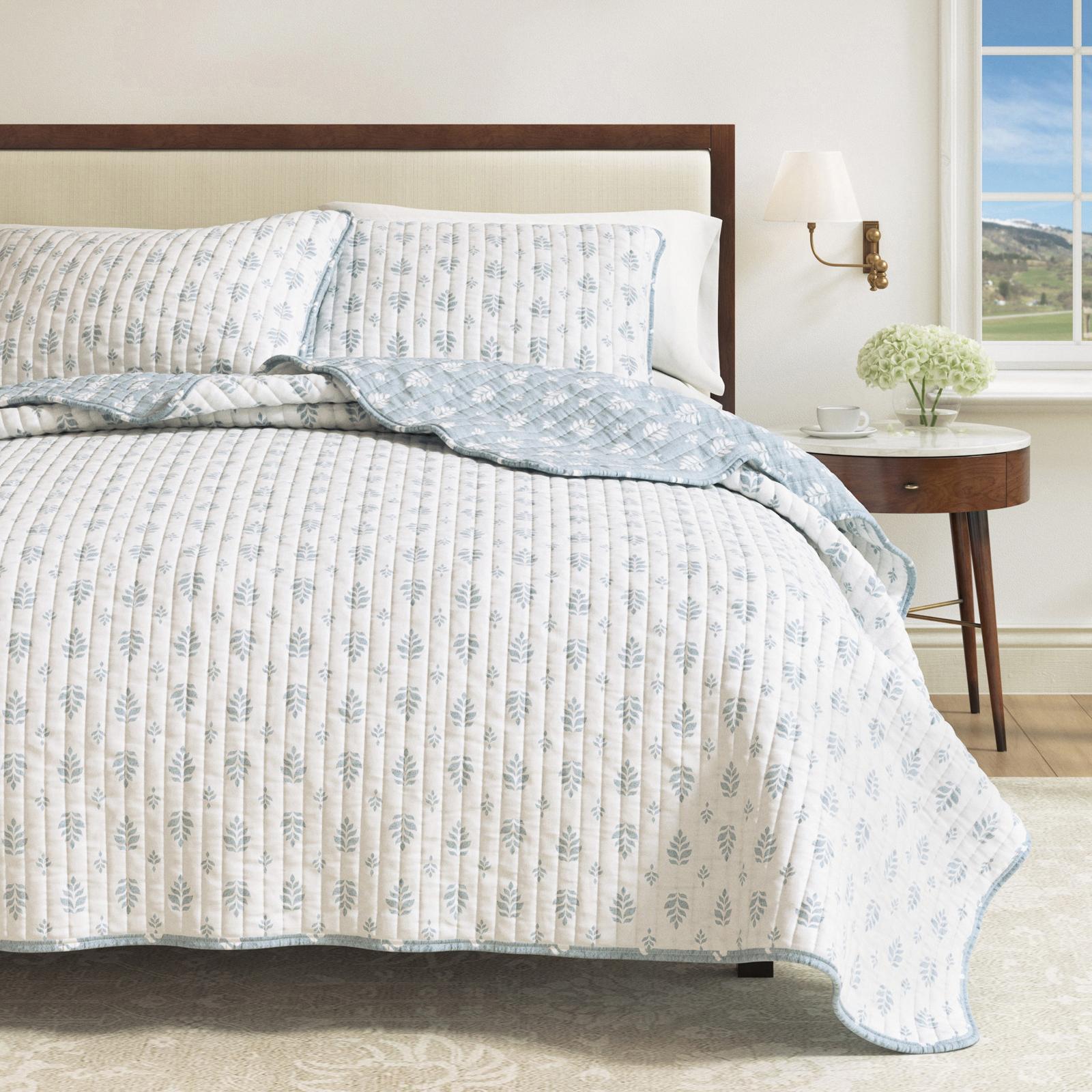 Colette 3-Piece French Floral Quilt Set