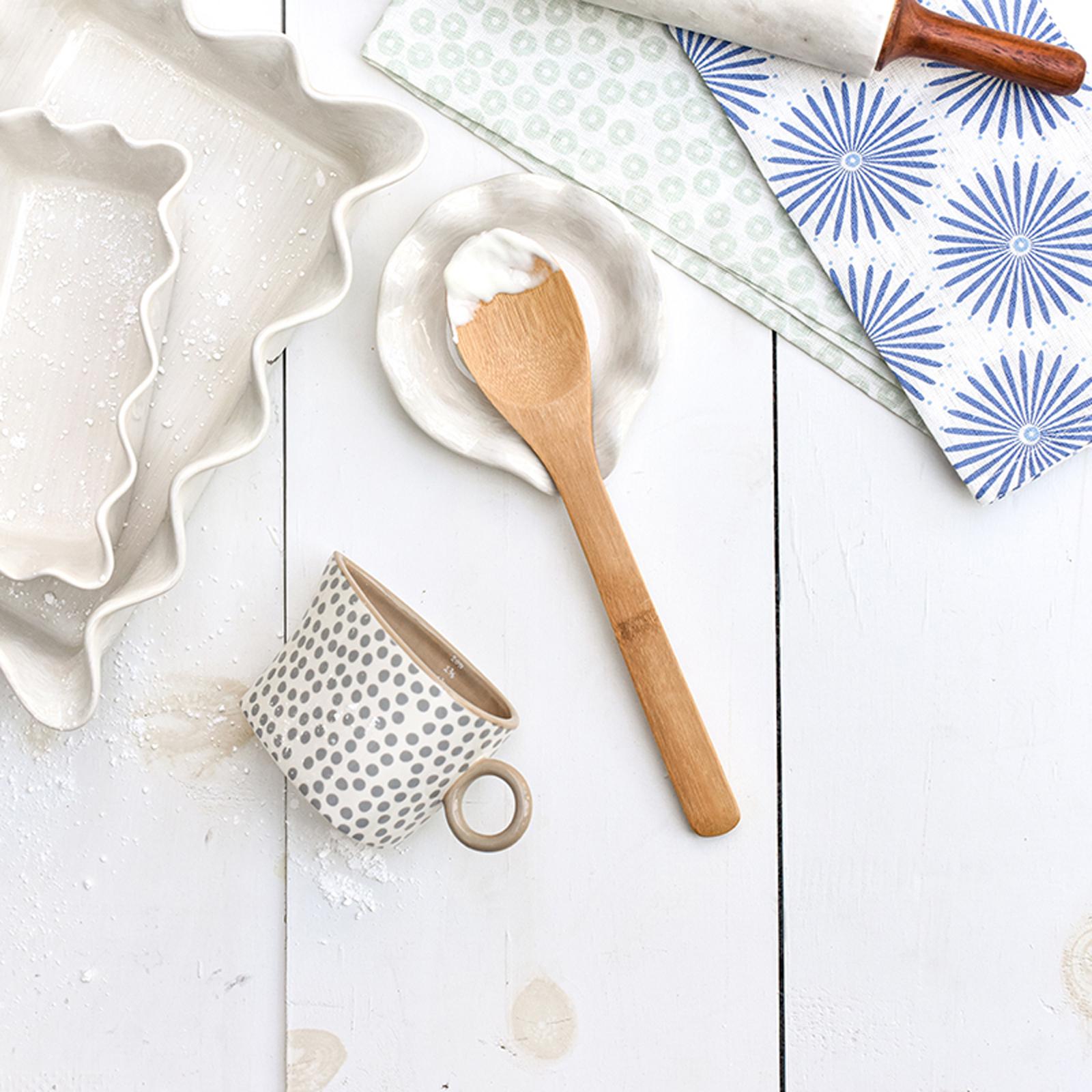 Signature Ruffle Spoon Rest 4 Signature Ruffle Spoon Rest