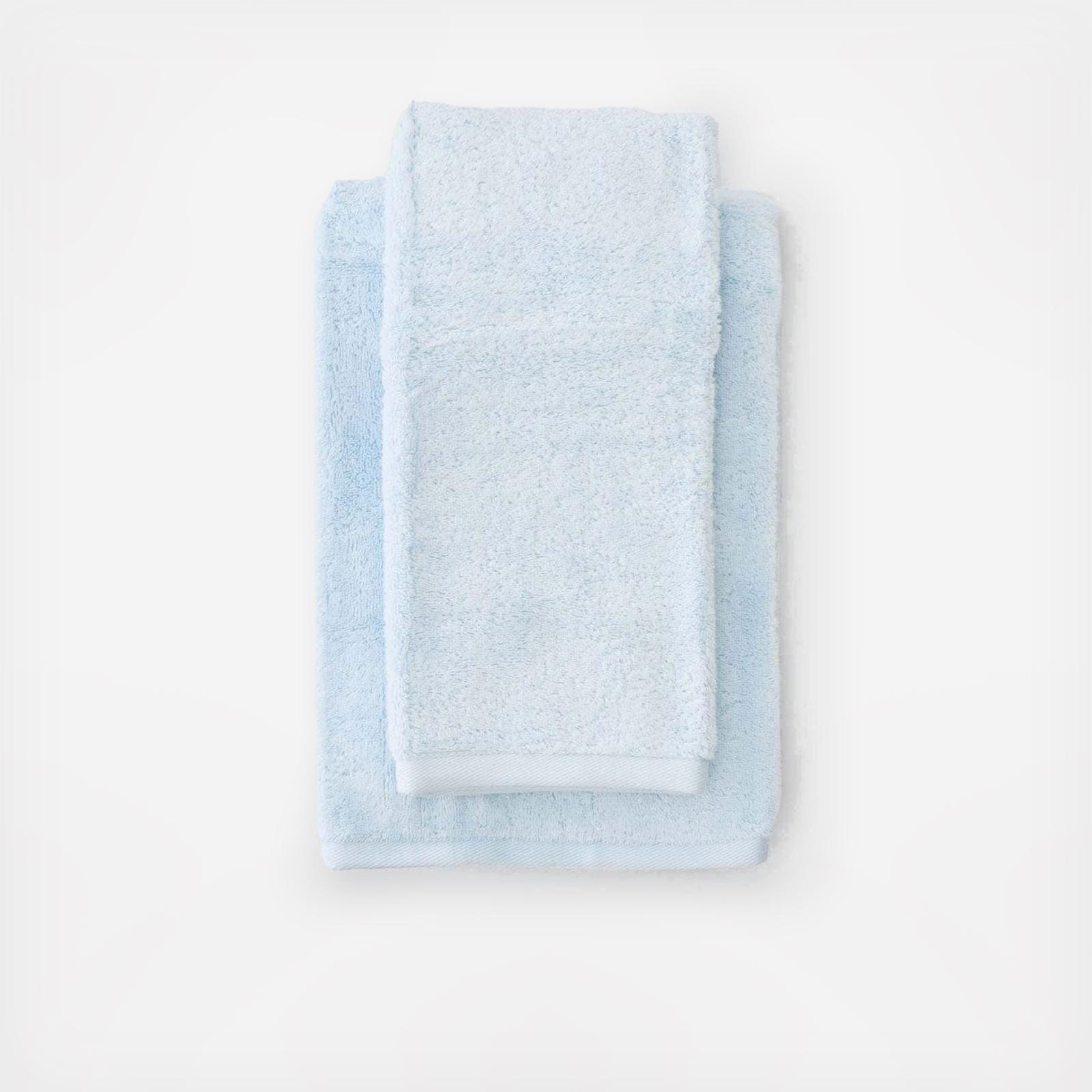 The Full Newlywed Basic 4-Piece Bath Towel Set