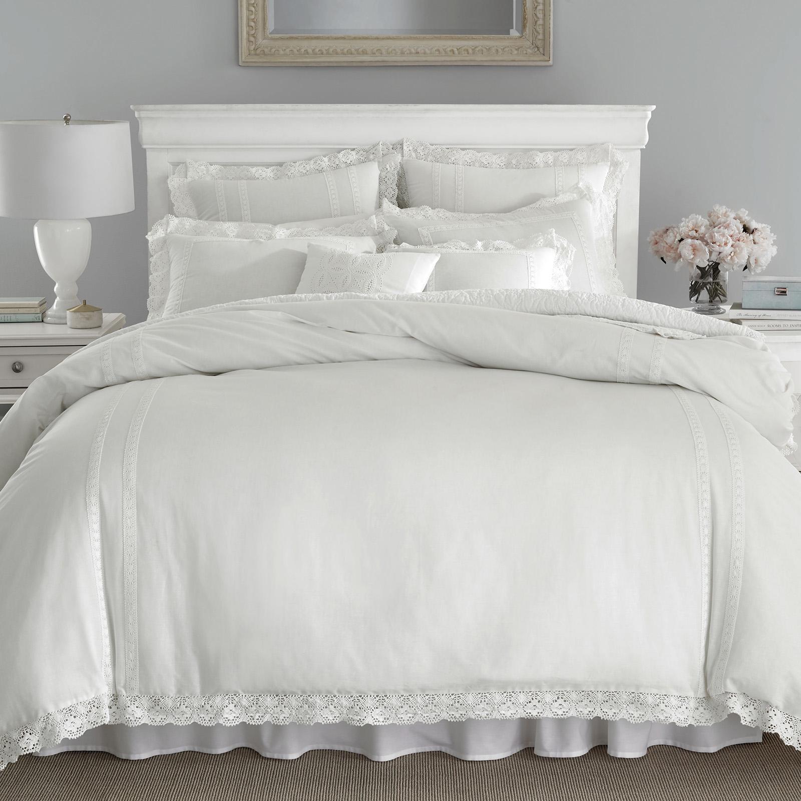 Annabella 3-Piece Comforter Set 3 Annabella 3-Piece Comforter Set