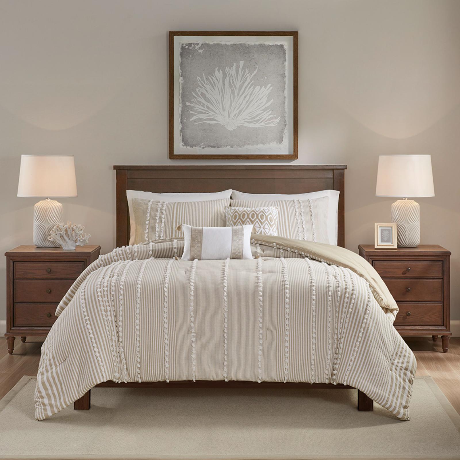 Anslee 3-Piece Comforter Set