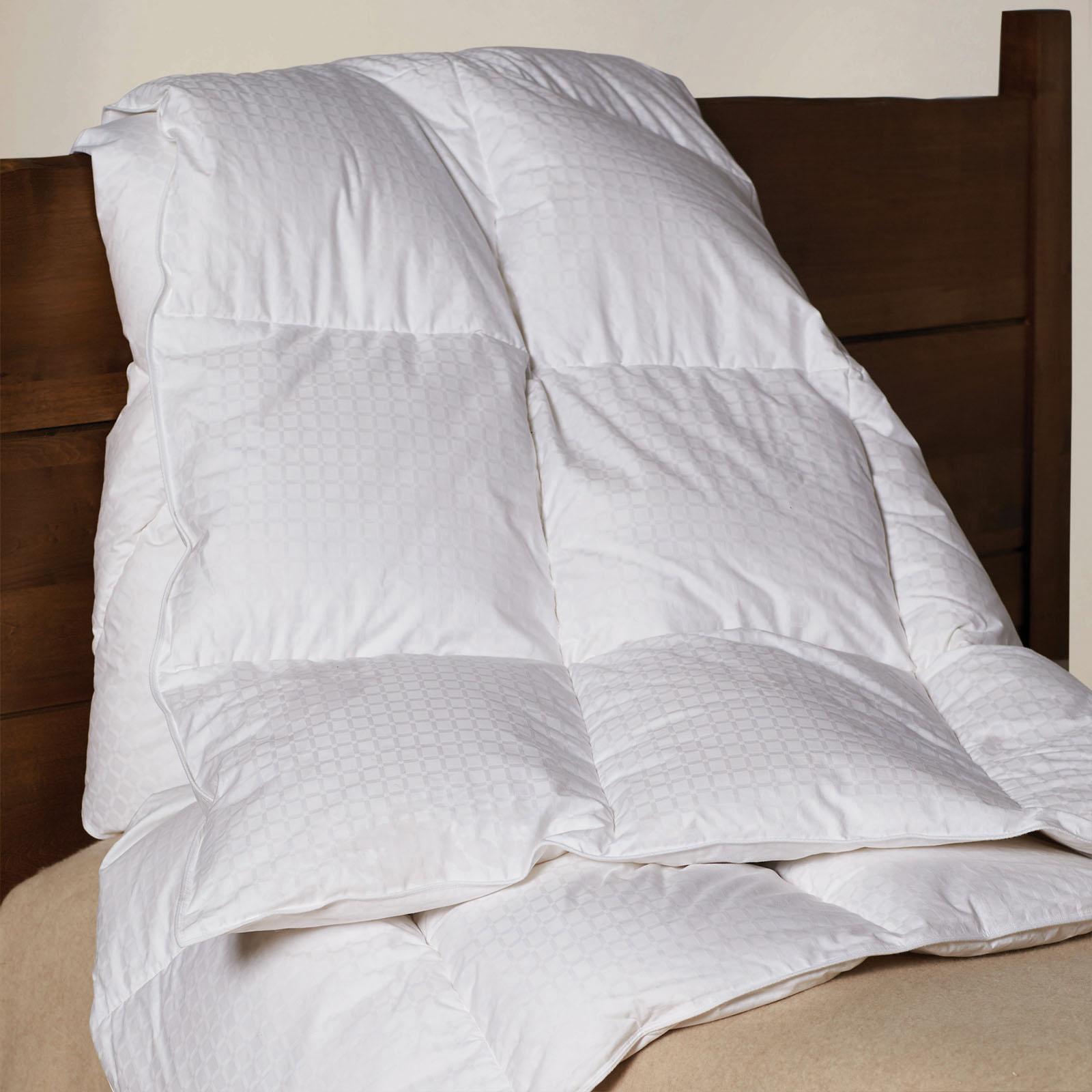 Deluxe Hypoallergenic Down Alternative Windowpane Comforter 6 Deluxe Hypoallergenic Down Alternative Windowpane Comforter