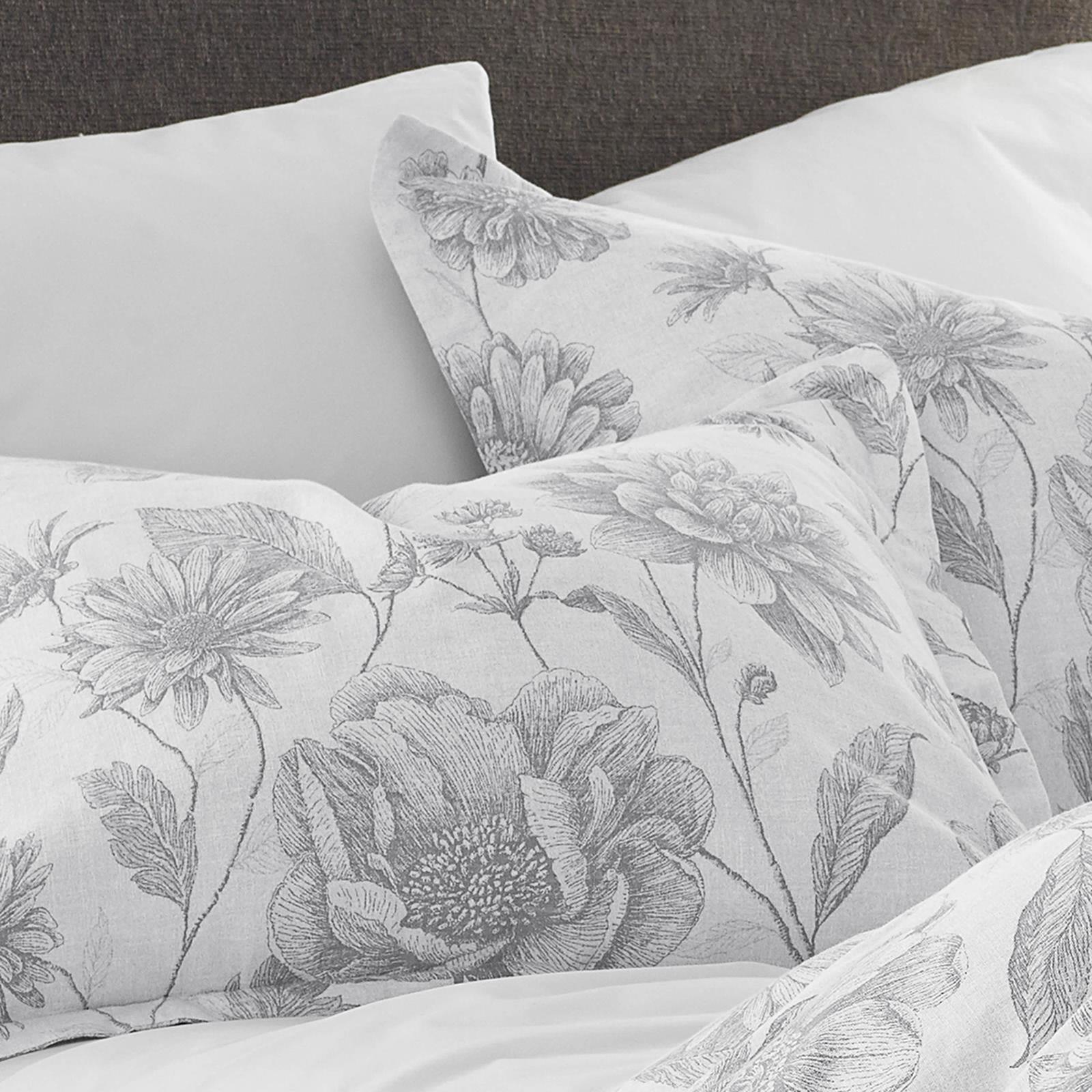 Comfort Wash Meadow Walk 3-Piece Comforter Set 2 Comfort Wash Meadow Walk 3-Piece Comforter Set
