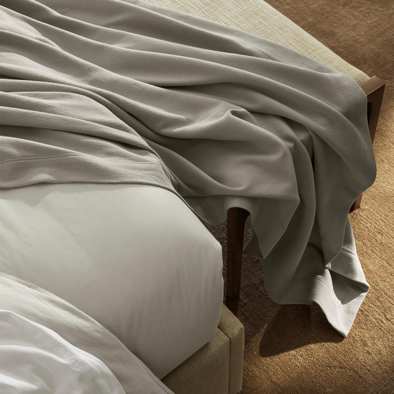 Essential Bed Blanket 3 Essential Bed Blanket