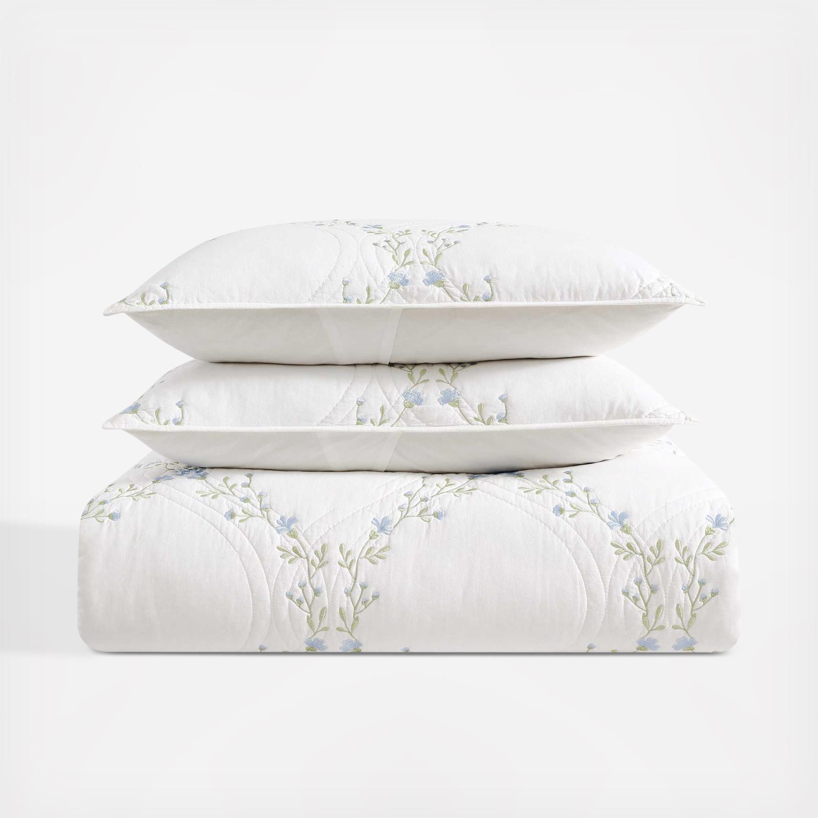 Floral Embroidery Cotton 3-Piece Reversible Quilt Set 2 Floral Embroidery Cotton 3-Piece Reversible Quilt Set
