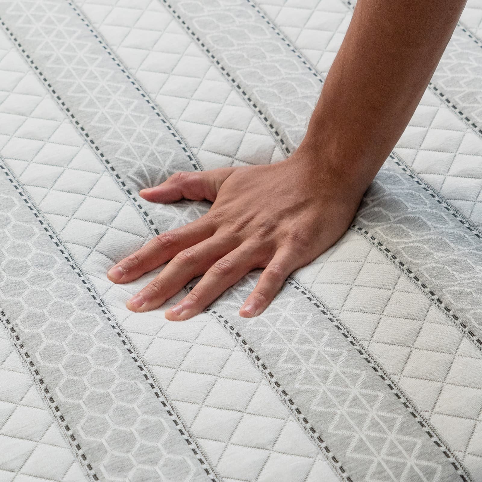 Leesa Sapira Hybrid Mattress 6 Leesa Sapira Hybrid Mattress