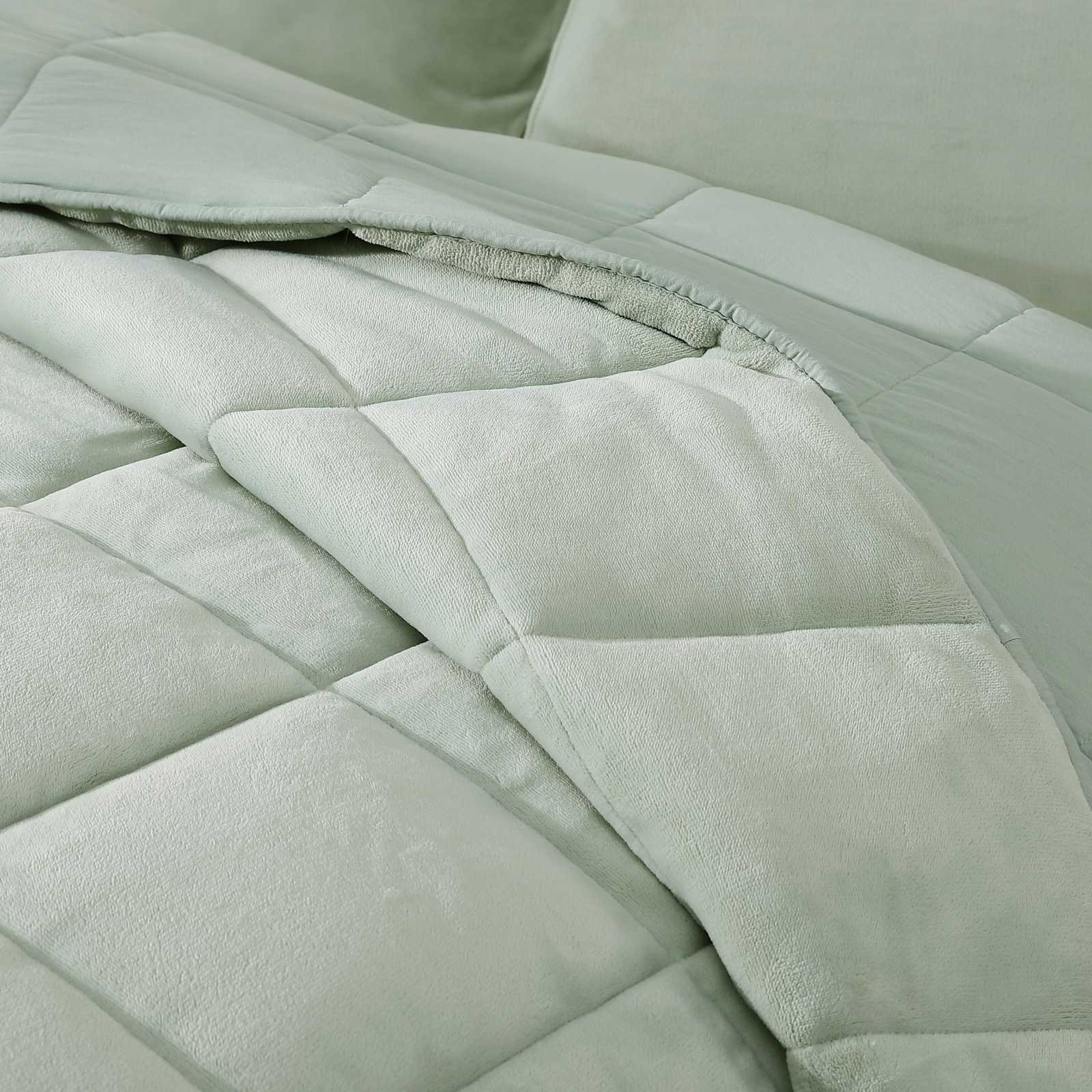 Reversible Plush Washed Microfiber 7-Piece Comforter Set 7 Reversible Plush Washed Microfiber 7-Piece Comforter Set
