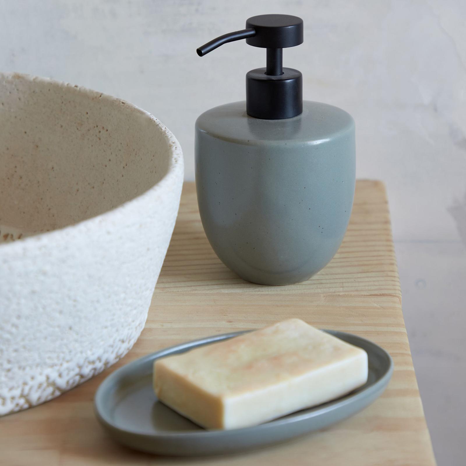 Pacifica 3-Piece Bath Accessory Set
