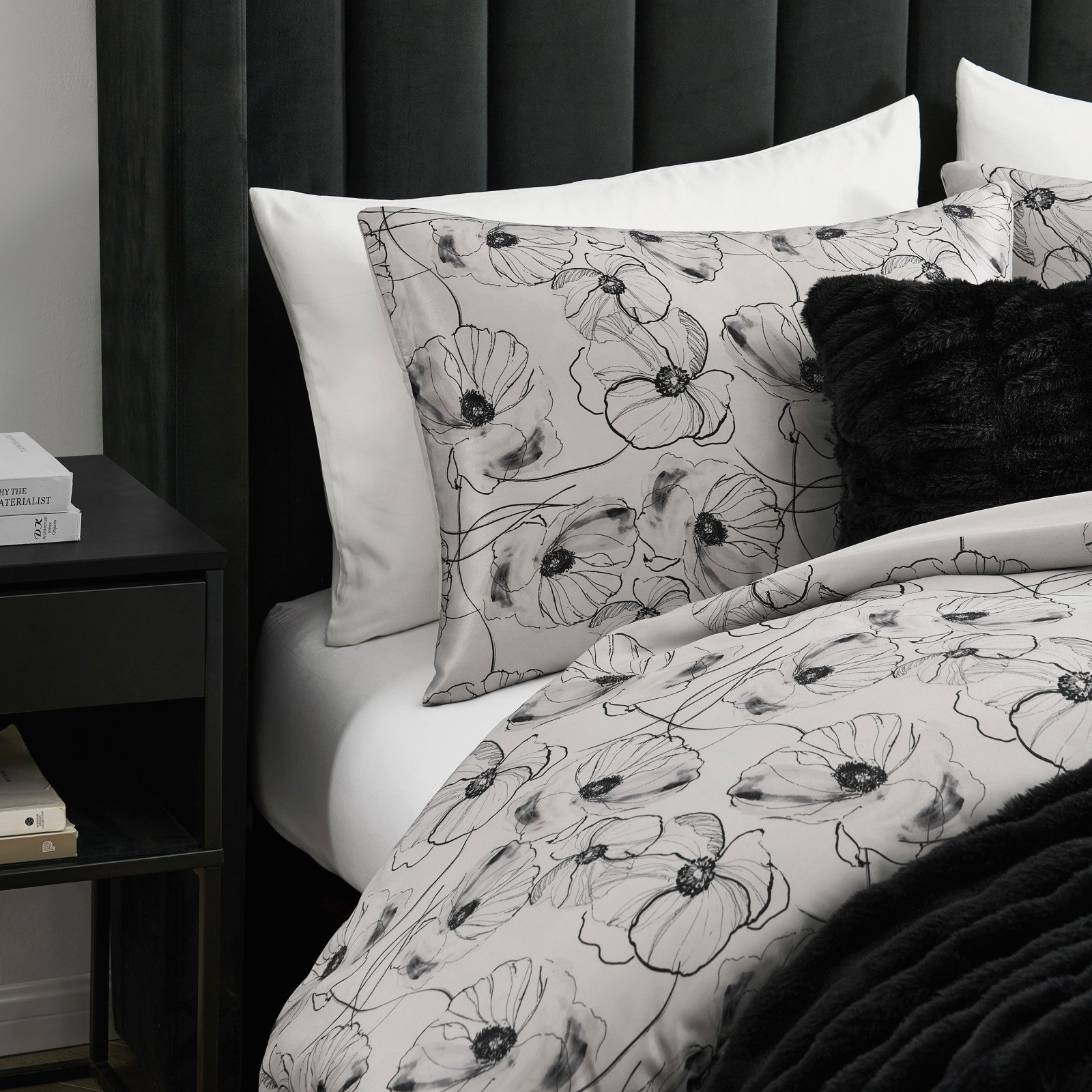 Poly Charmouse Peony 5-Piece Bed in a Bag Comforter Set 7 Poly Charmouse Peony 5-Piece Bed in a Bag Comforter Set