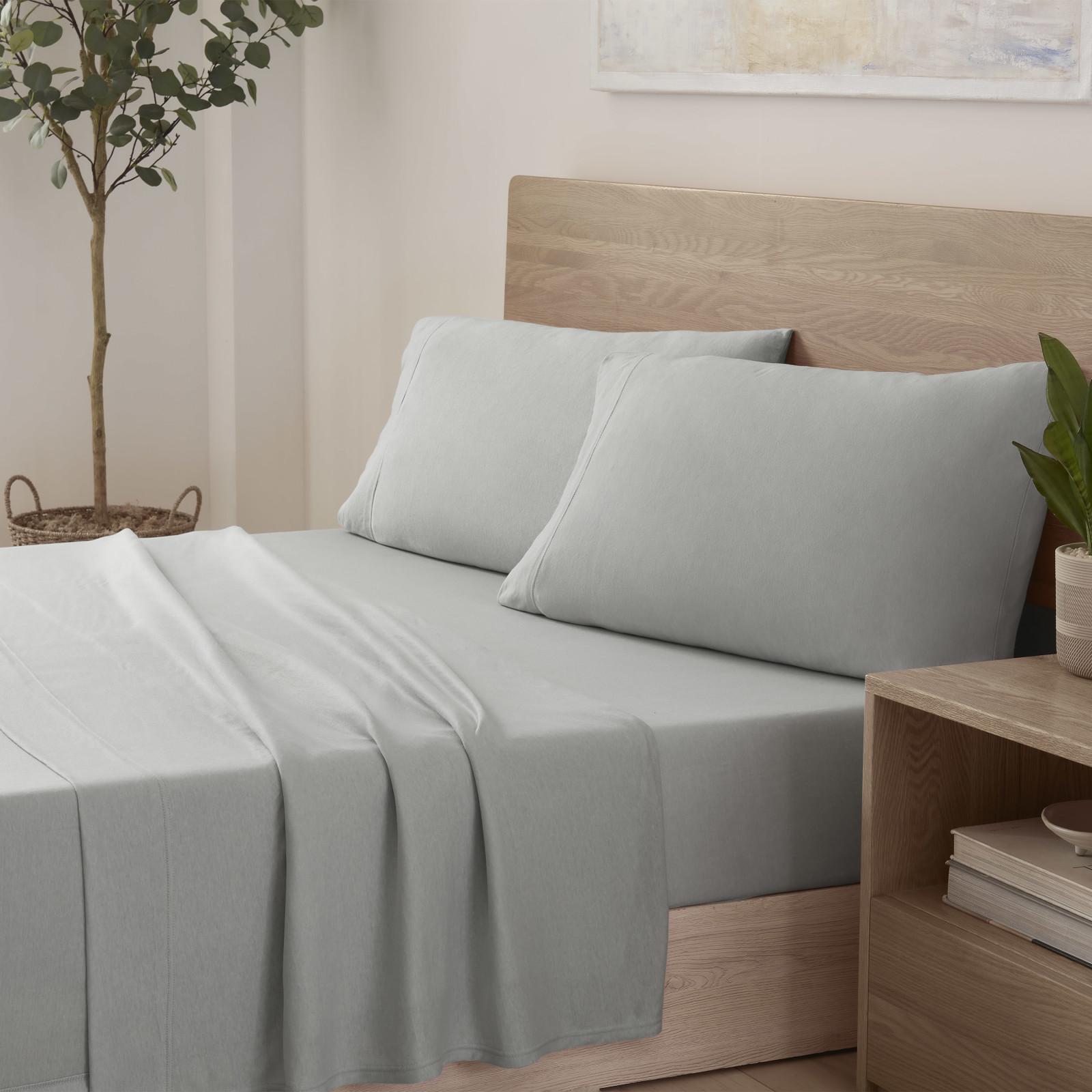 Snuggle 4-Piece Sheet Set 1 Snuggle 4-Piece Sheet Set