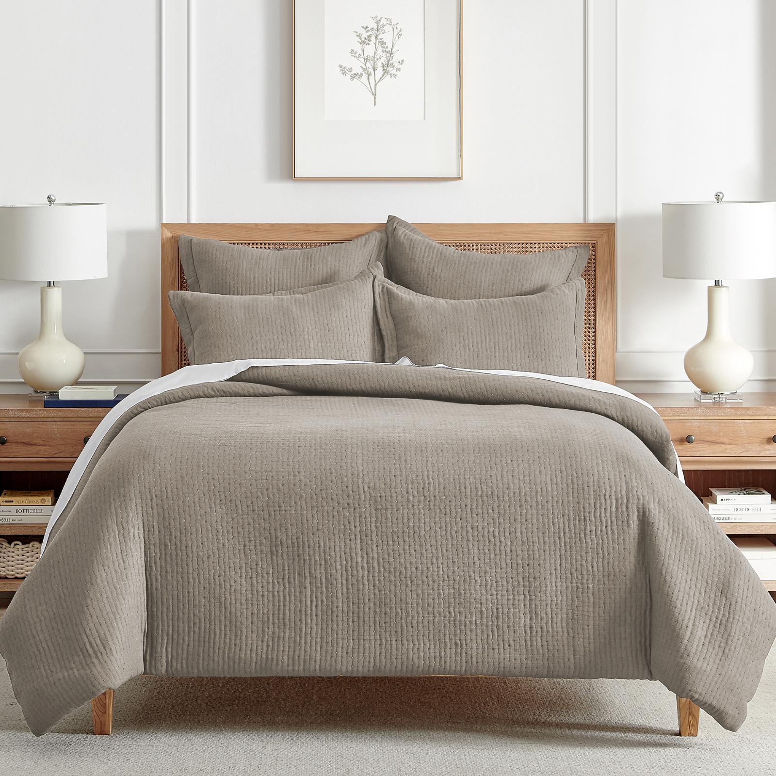 Reede Muslin 3-Piece Comforter Set 1 Reede Muslin 3-Piece Comforter Set
