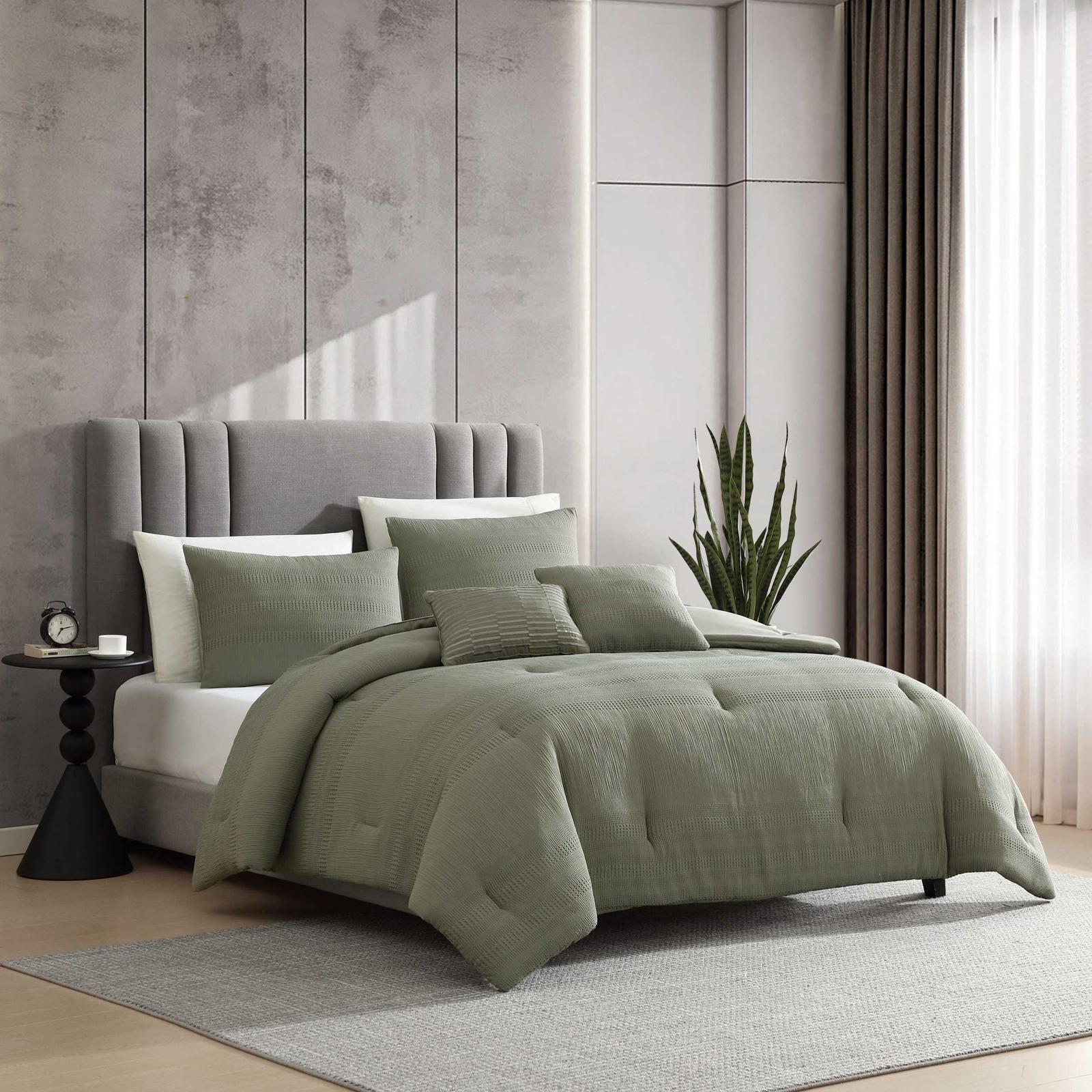 Variegated Waffle Crinkle Waffle 3-Piece Comforter Set 3 Variegated Waffle Crinkle Waffle 3-Piece Comforter Set