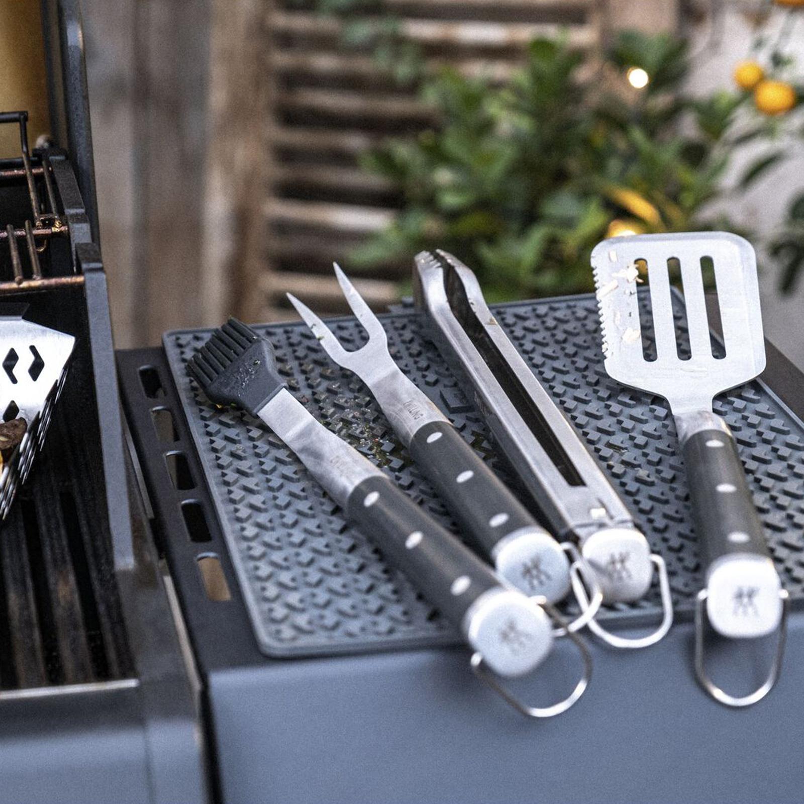 BBQ+ 5-Piece Stainless Steel Grill Tool Set 4 BBQ+ 5-Piece Stainless Steel Grill Tool Set