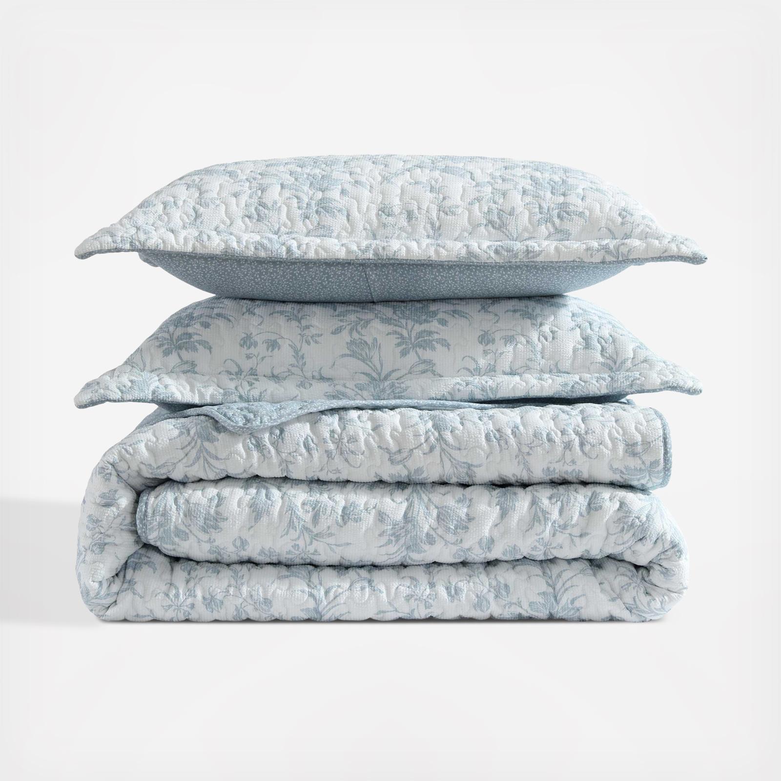 Amberly Seersucker 3-Piece Reversible Quilt Set 2 Amberly Seersucker 3-Piece Reversible Quilt Set