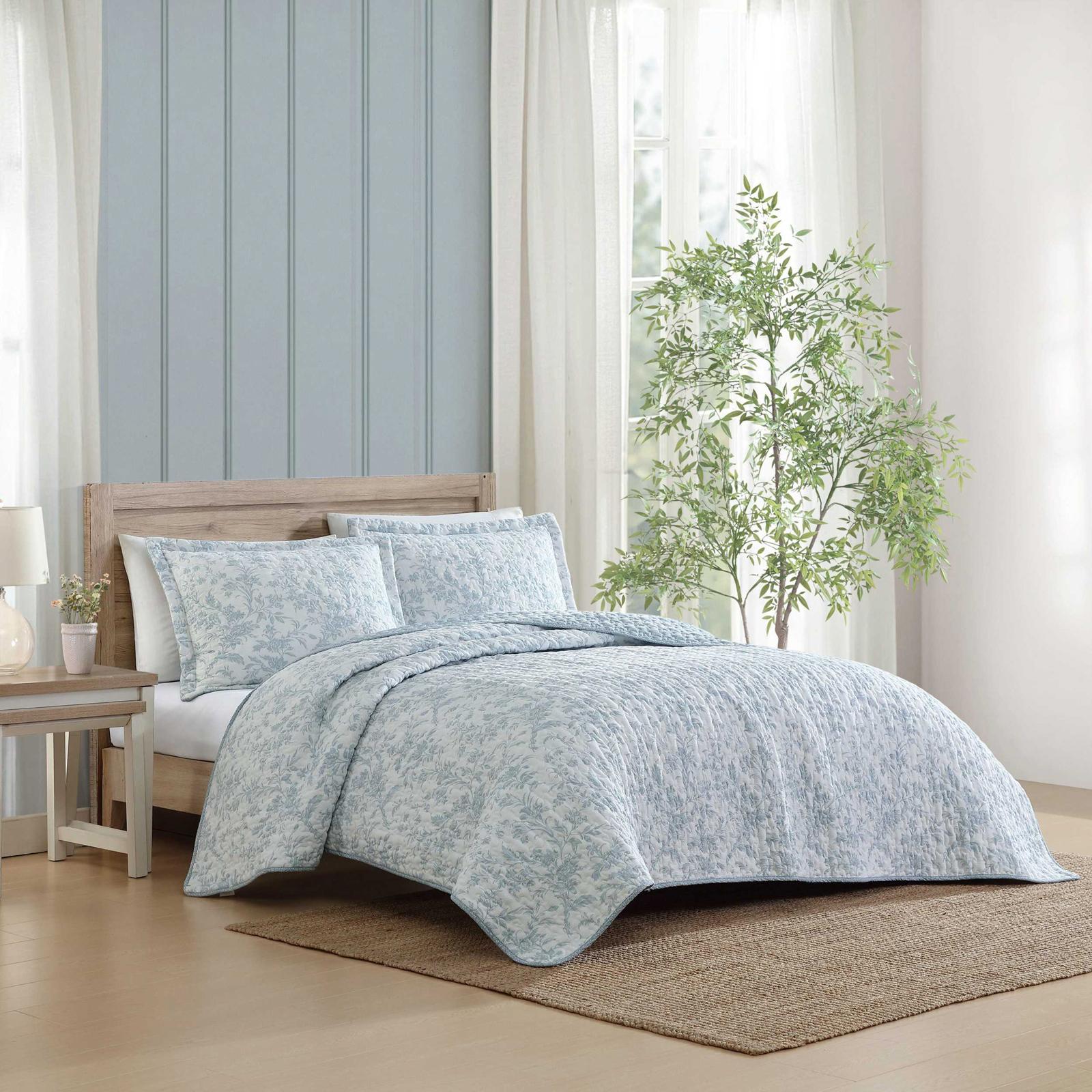 Amberly Seersucker 3-Piece Reversible Quilt Set 5 Amberly Seersucker 3-Piece Reversible Quilt Set