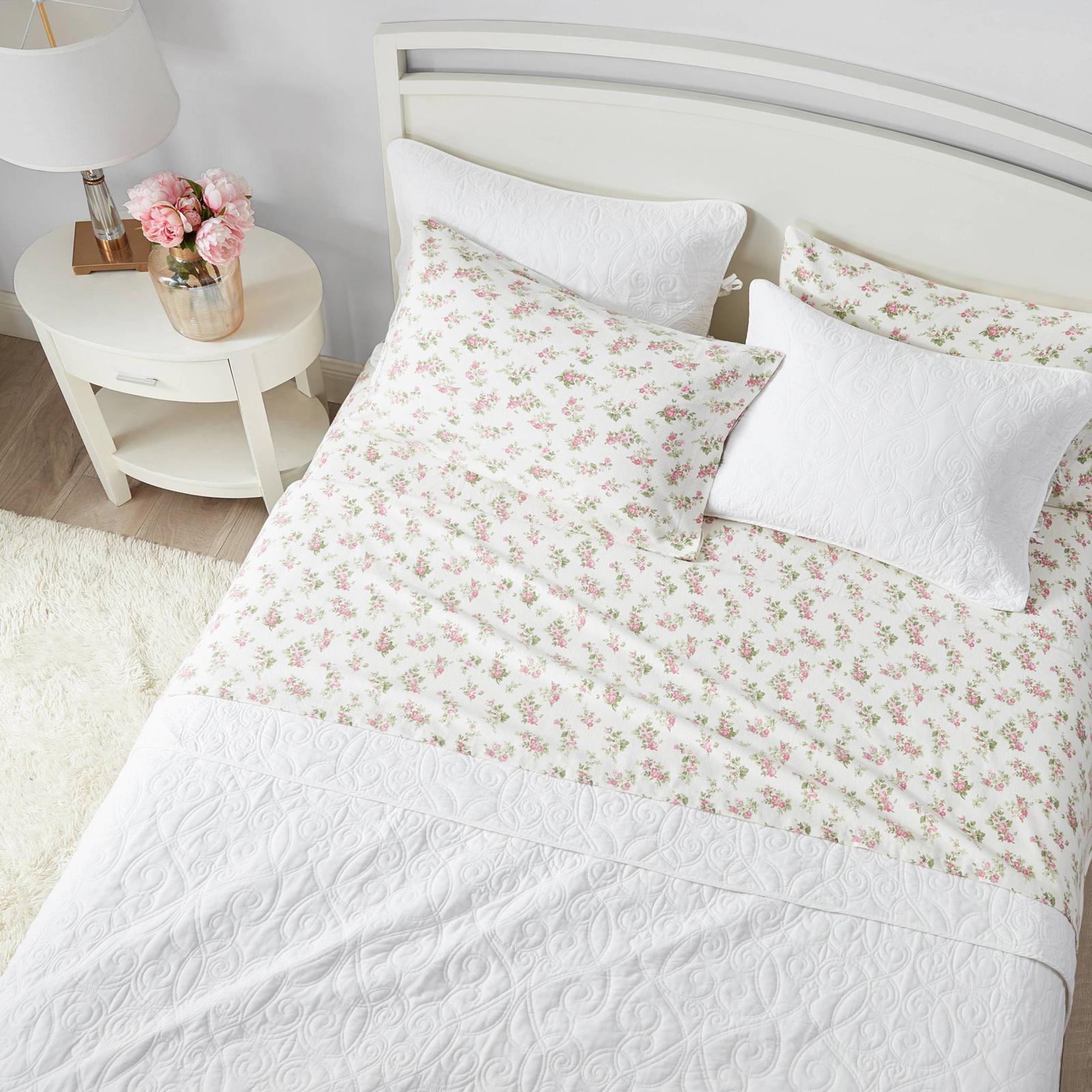 Audrey Cotton Flannel 4-Piece Sheet Set 5 Audrey Cotton Flannel 4-Piece Sheet Set
